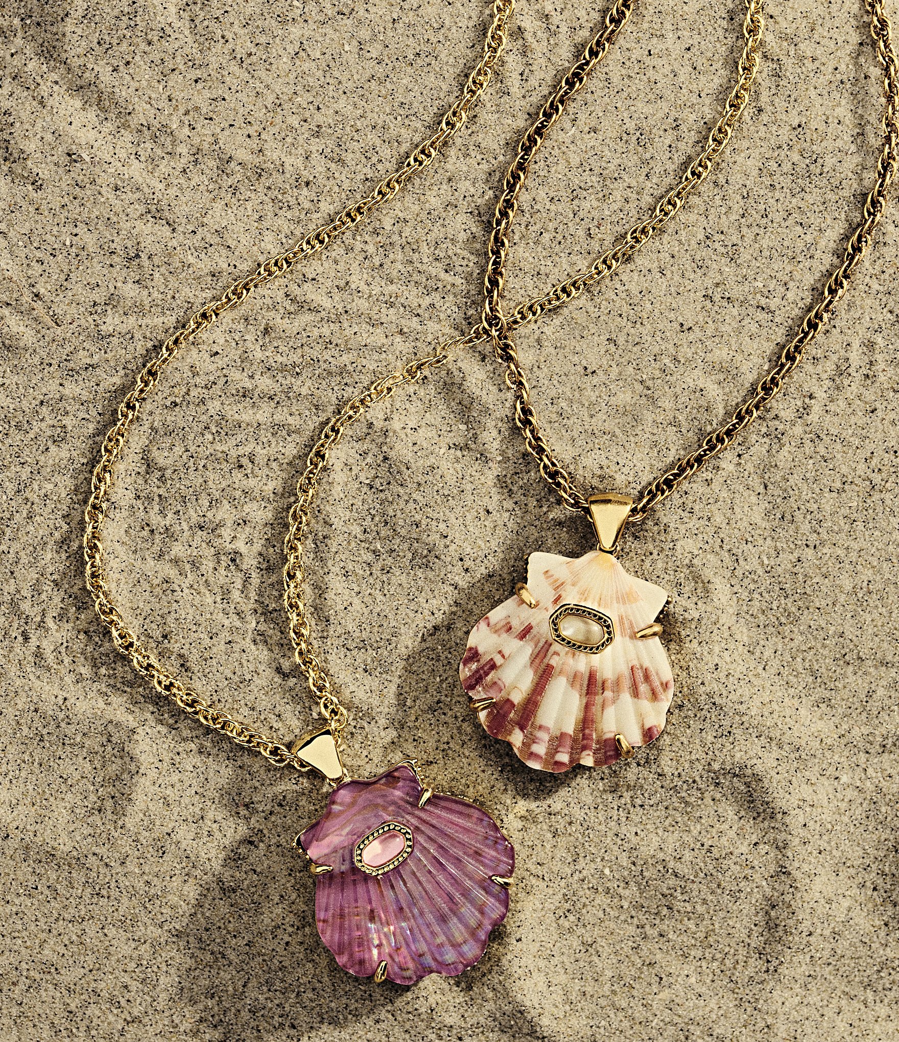 Kendra Scott Lucia Shell Short Pendant Chain Necklace