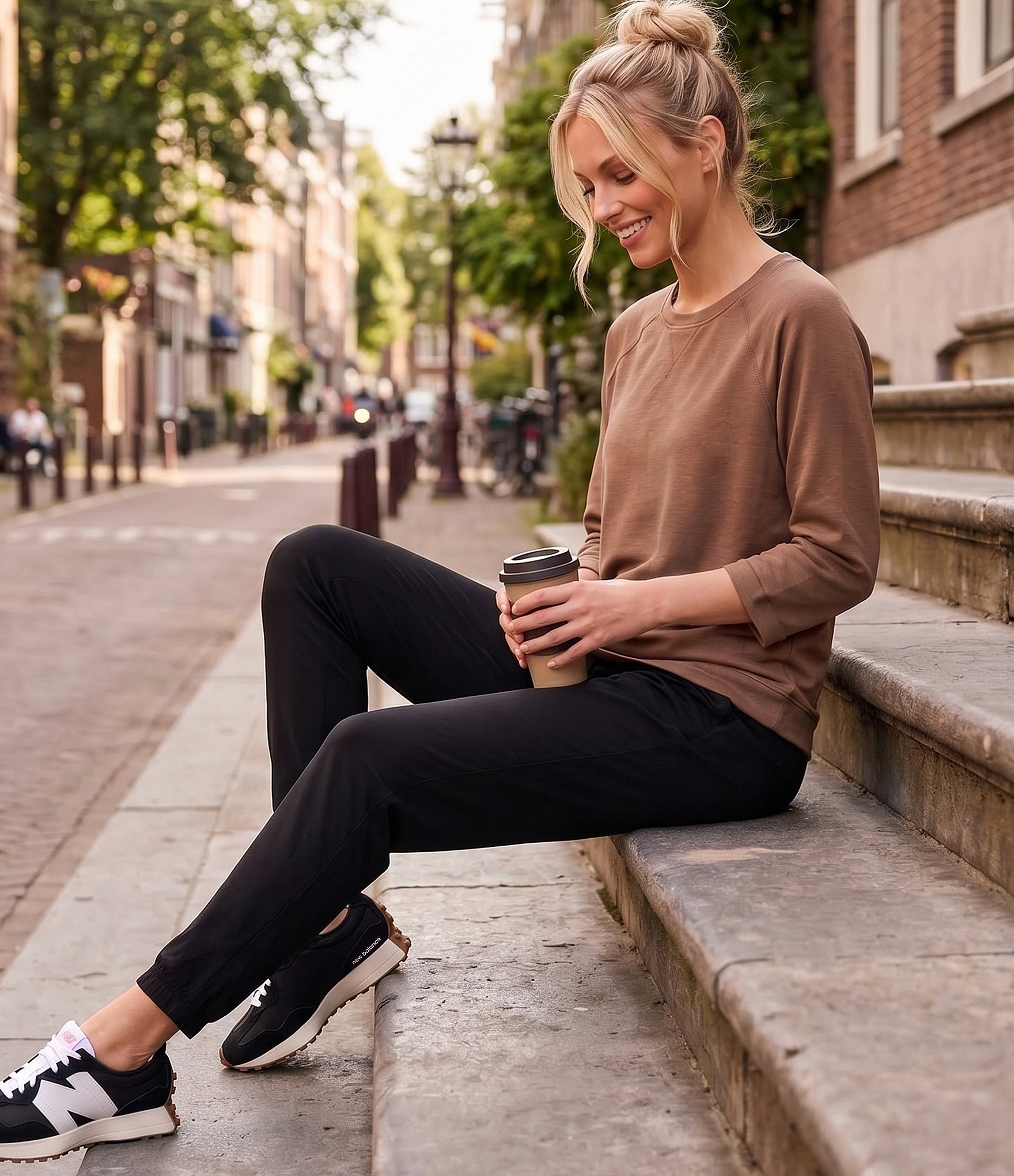 Kinesis High-Rise Pull On Warp Knit Jogger Pants
