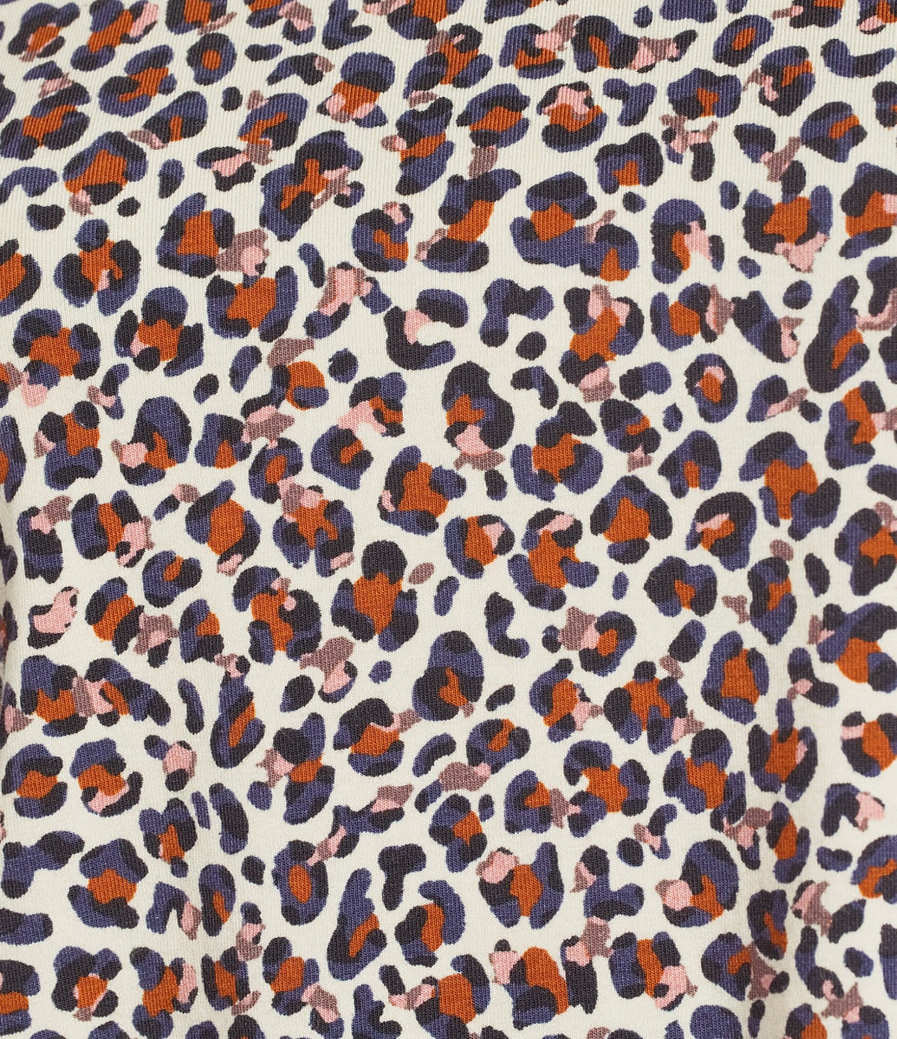 Kinesis Leopard Print 3/4 Sleeve Ruched Crew Neck Tee