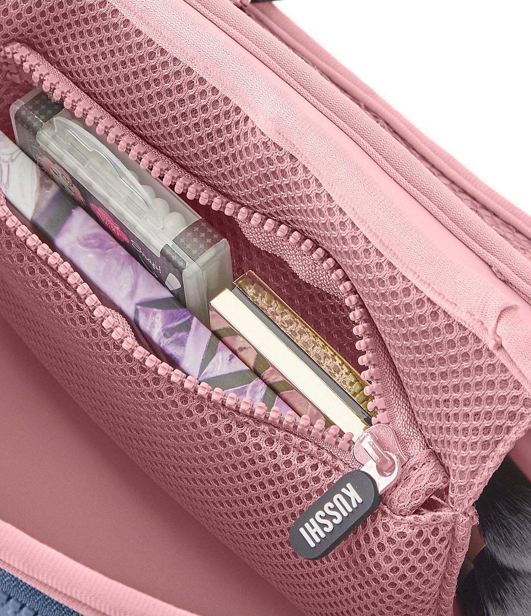 KUSSHI Neoprene Train Case
