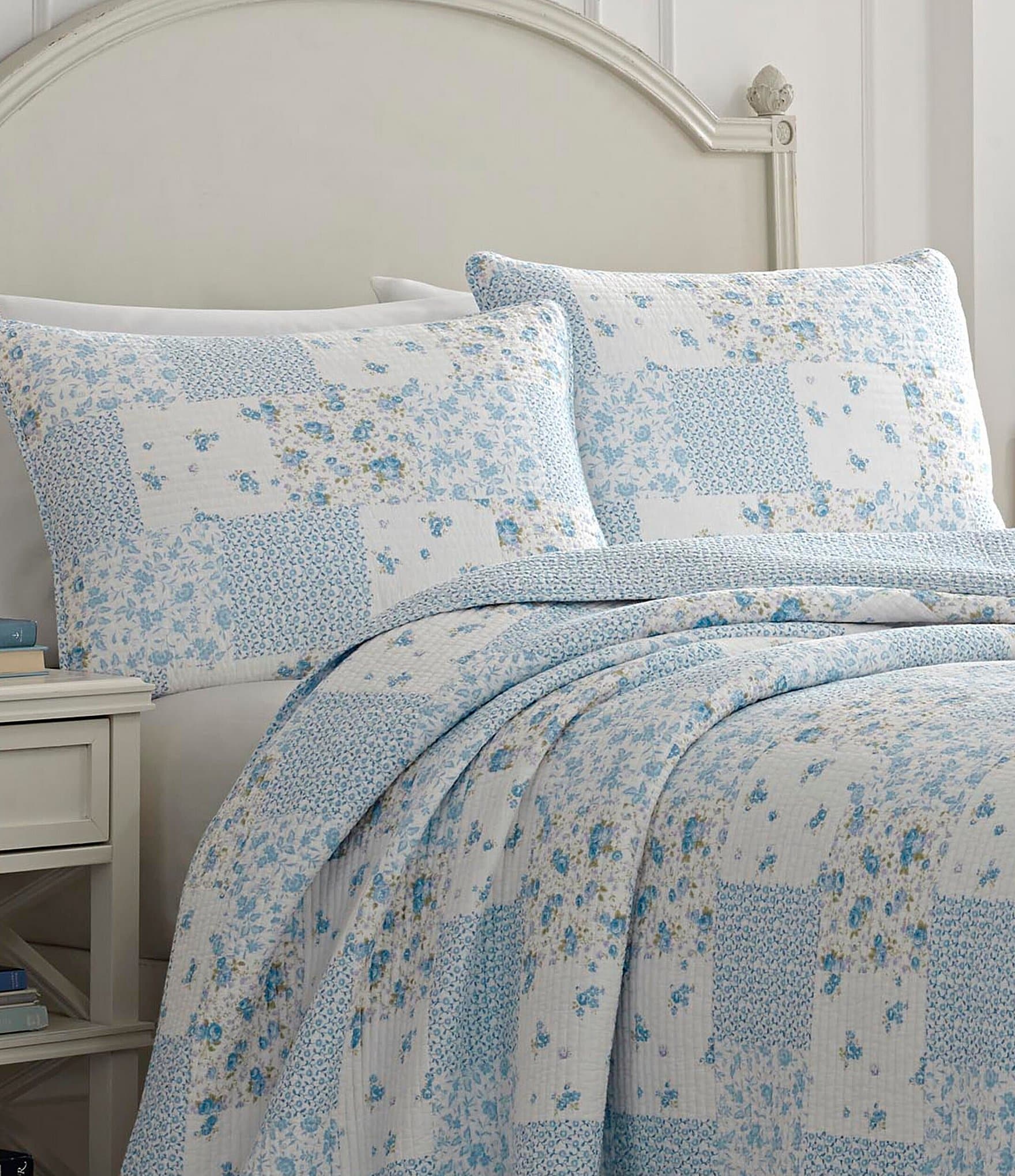 Laura Ashley Kenna Floral Patchwork Blue Quilt Mini Set