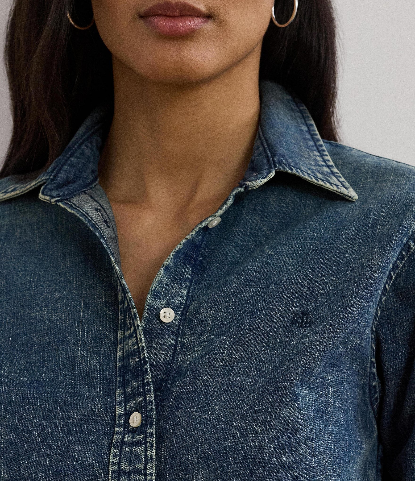 Lauren Ralph Lauren Petite Size Jamelko Point Collar Long Sleeve Classic Fit Denim Shirt