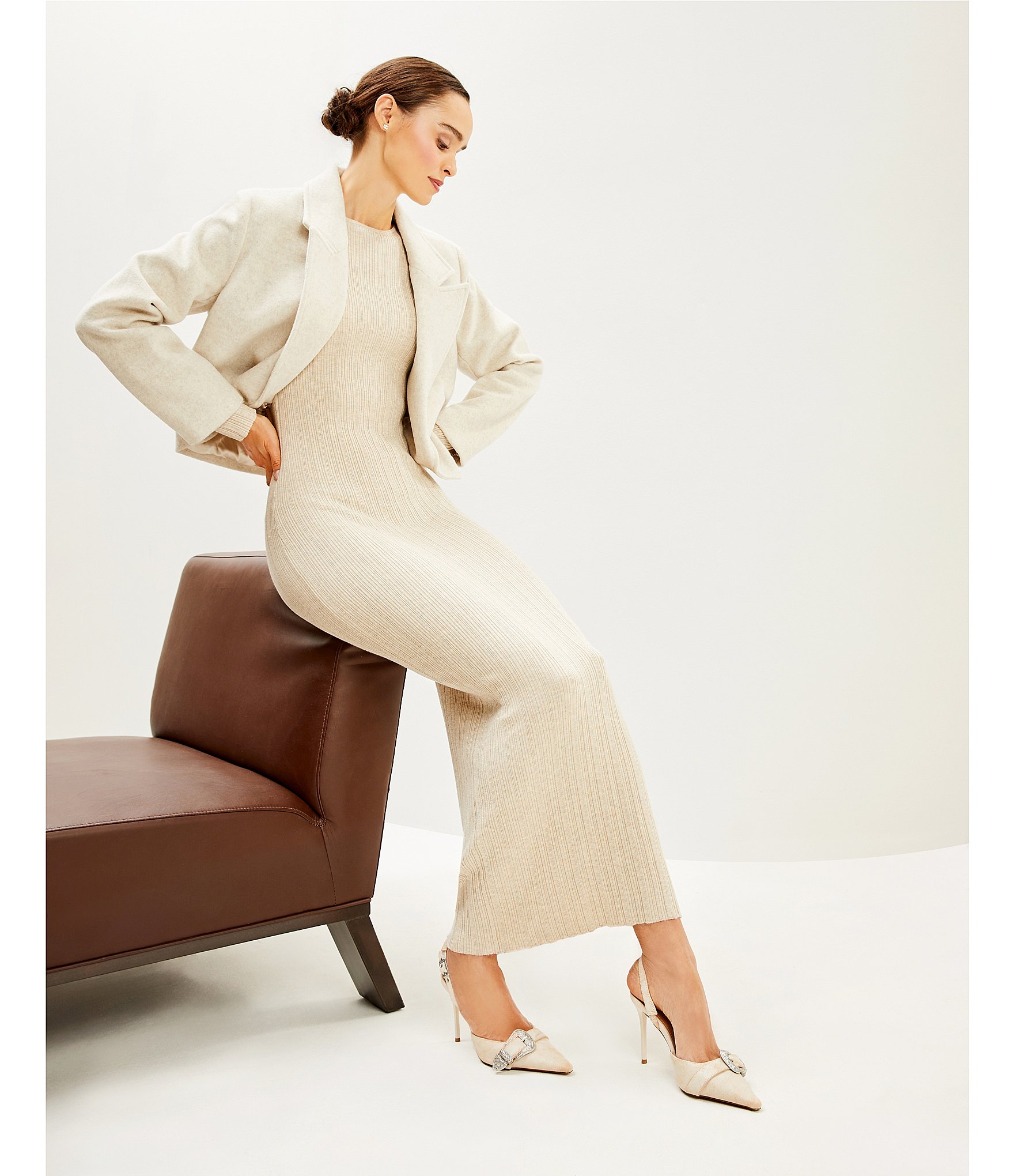 Le' AL.X Wool Blend Woven Notch Lapel Long Sleeve Button Front Cropped Coordinating Blazer