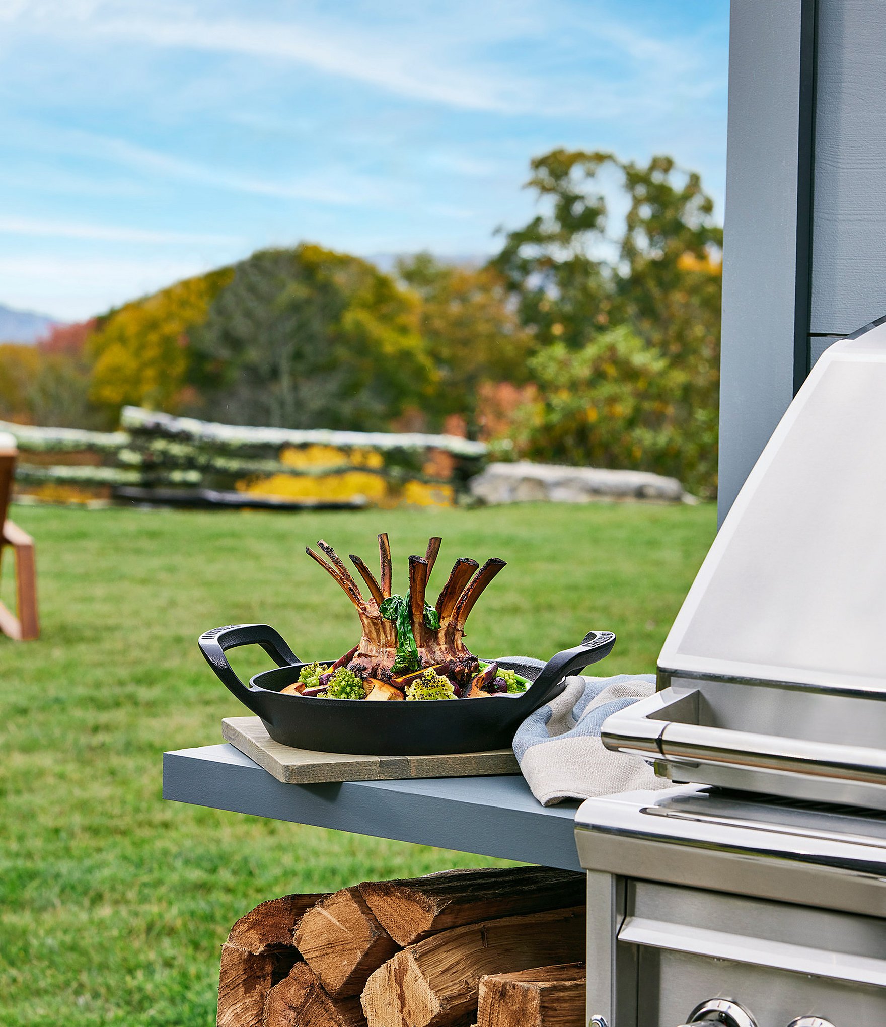 Le Creuset 10#double; Enameled Cast Iron Alpine Outdoor Skillet