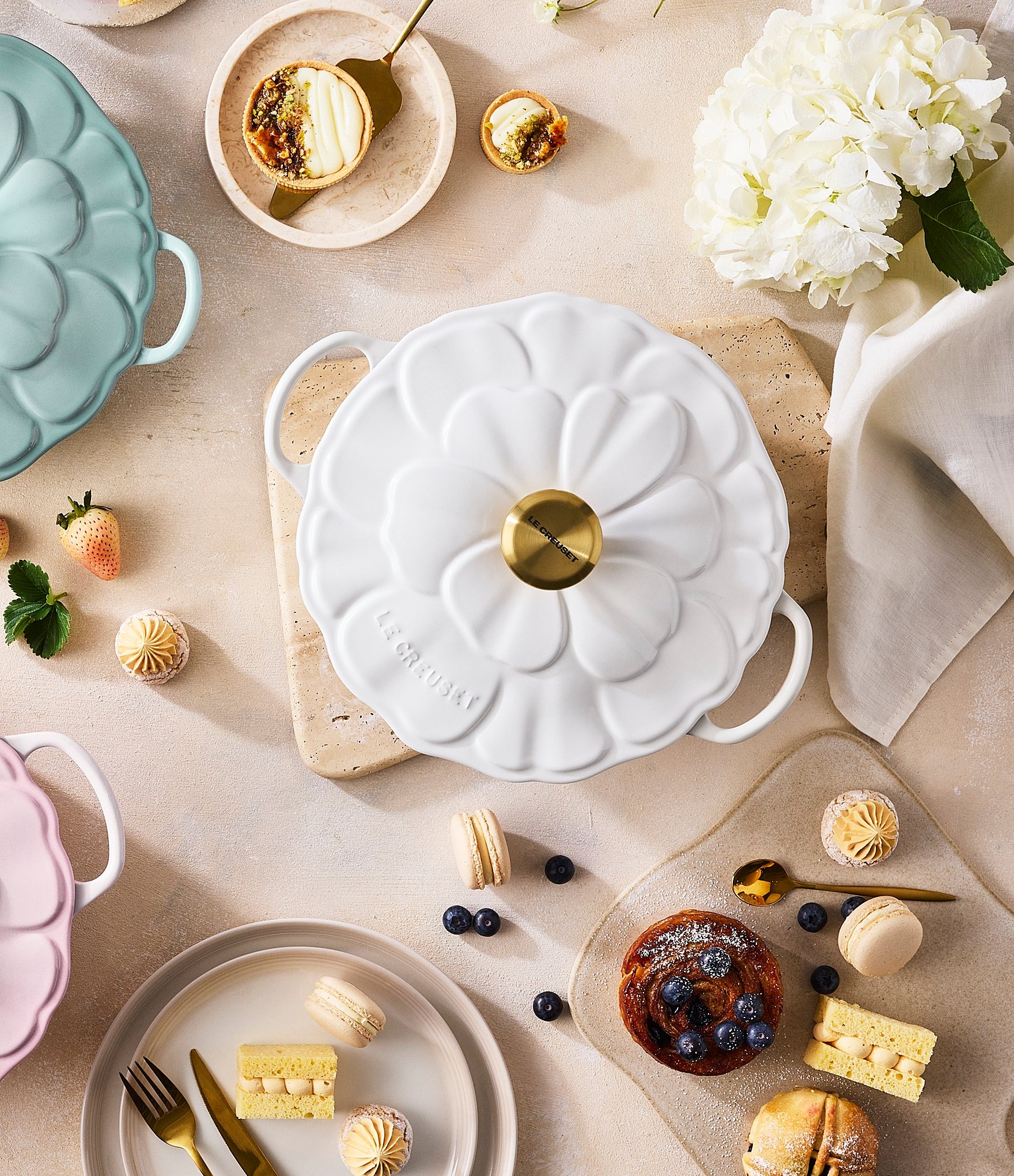 Le Creuset Signature Enameled Cast Iron Petal Braiser, 2.25qt.