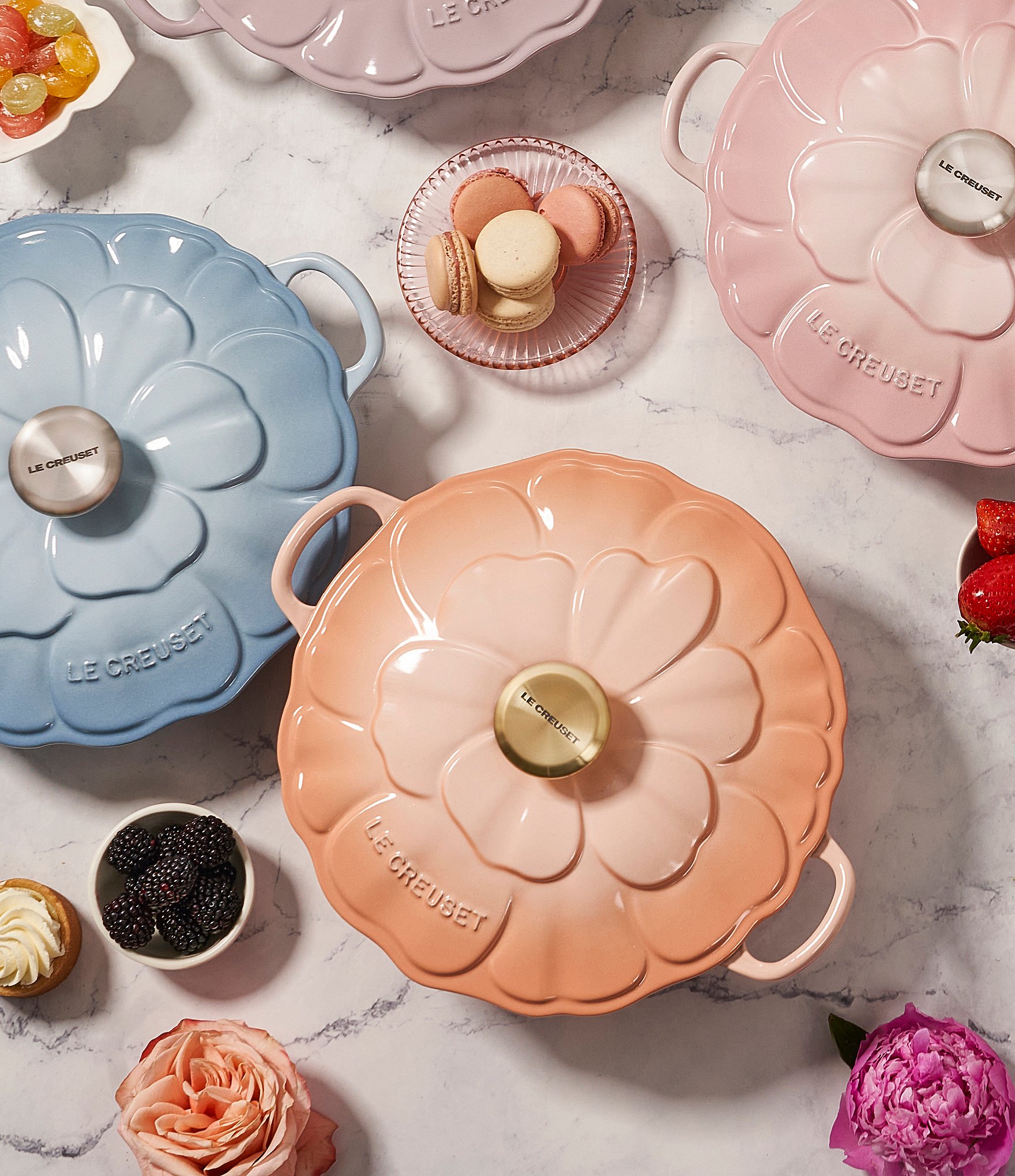Le Creuset Signature Enameled Cast Iron Petal Braiser, 2.25qt.