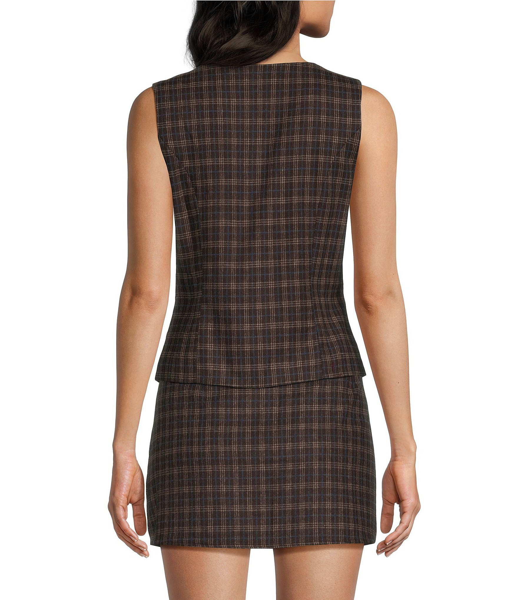 Le Lis Coordinating Plaid Button Front Vest