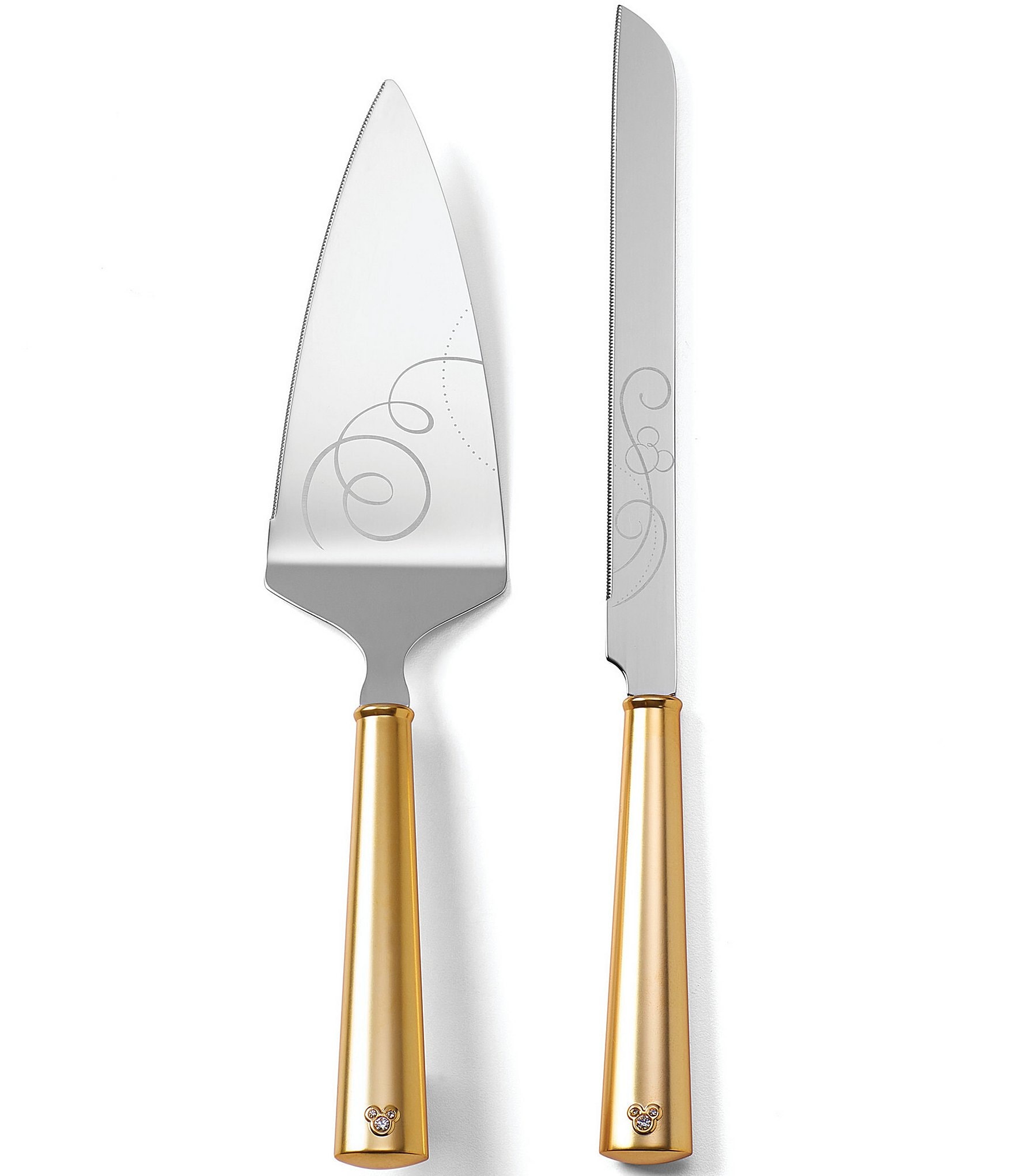 Disney wedding cake cutting set | Beachweddingtips.com