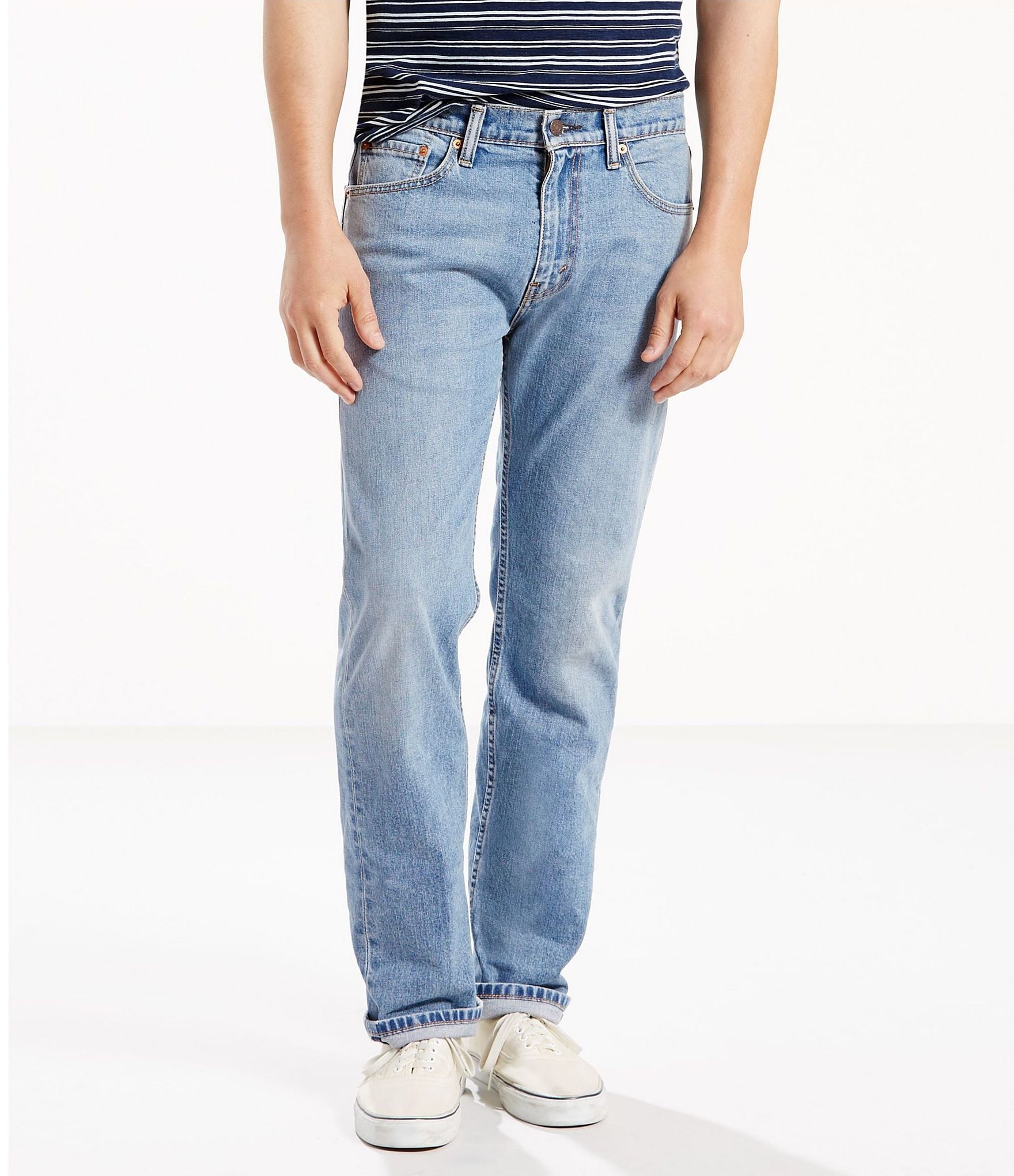 Buy Levis Men Blue 501 Regular Fit Mid Rise Clean Look Jeans - Jeans for  Men 2188777 | Myntra