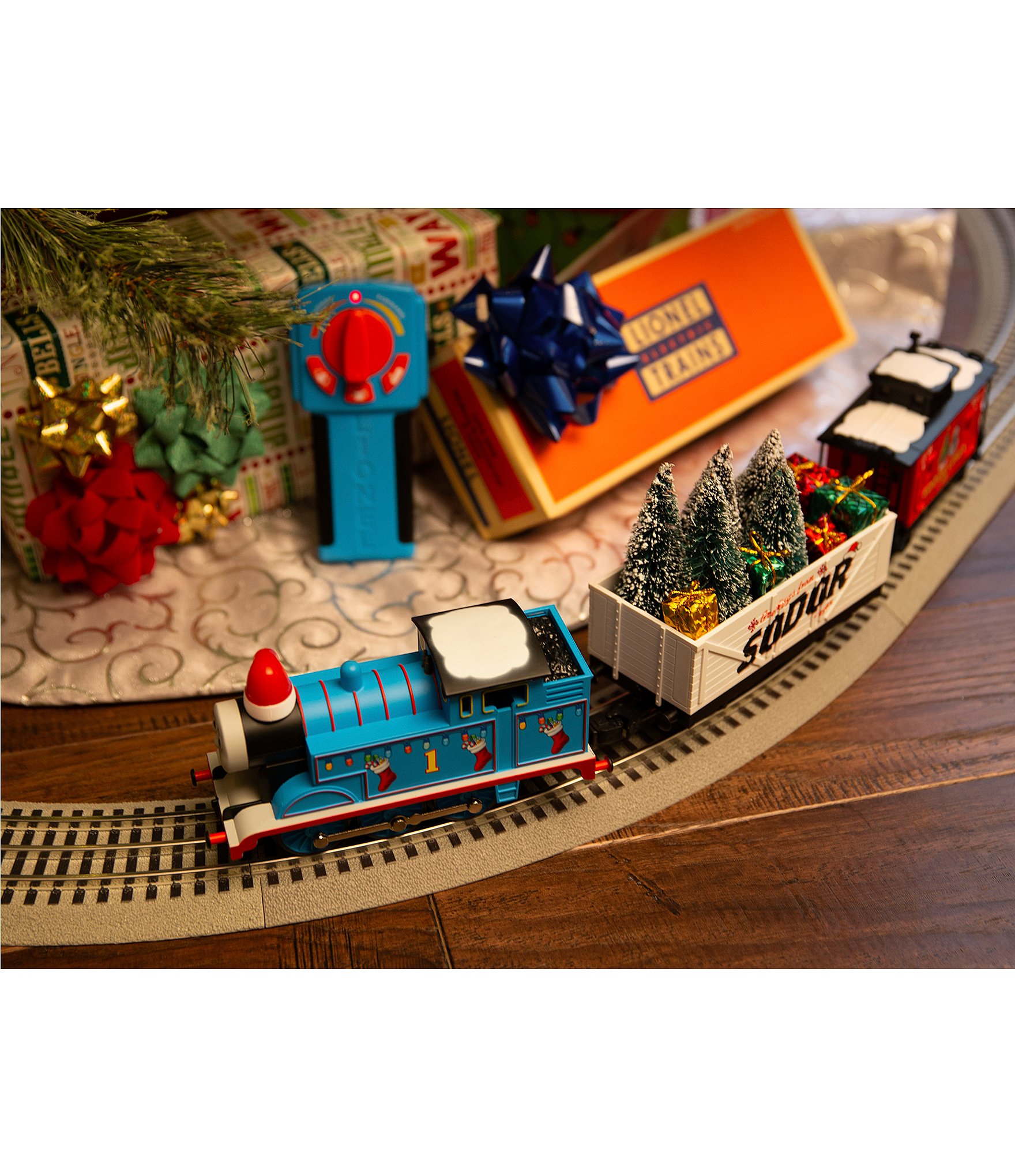 Lionel Thomas & Friends Christmas Freight Ready to Run Electric O Gauge Train Set