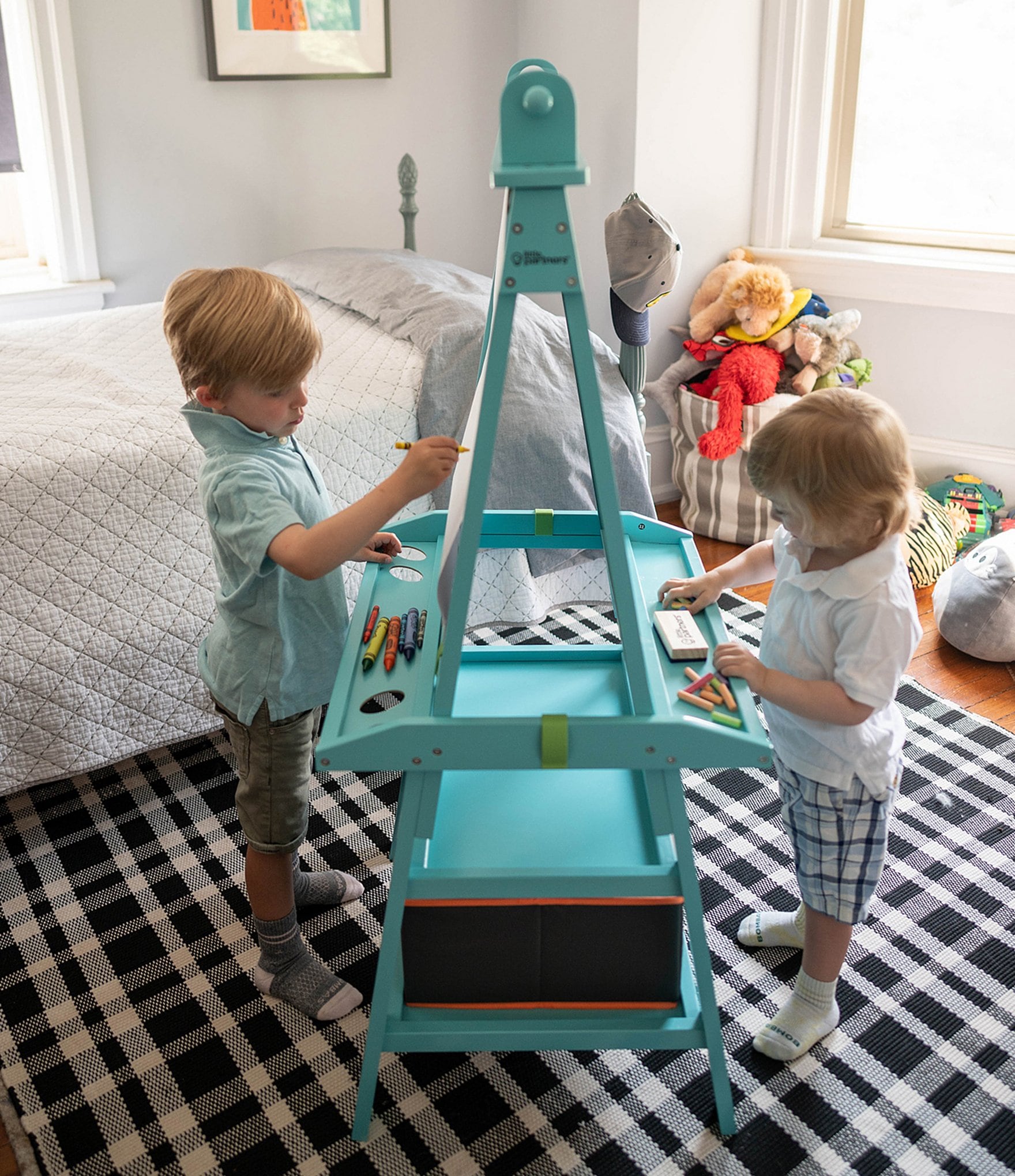 Little Partners Deluxe Learn 'N Play Art Center Easel
