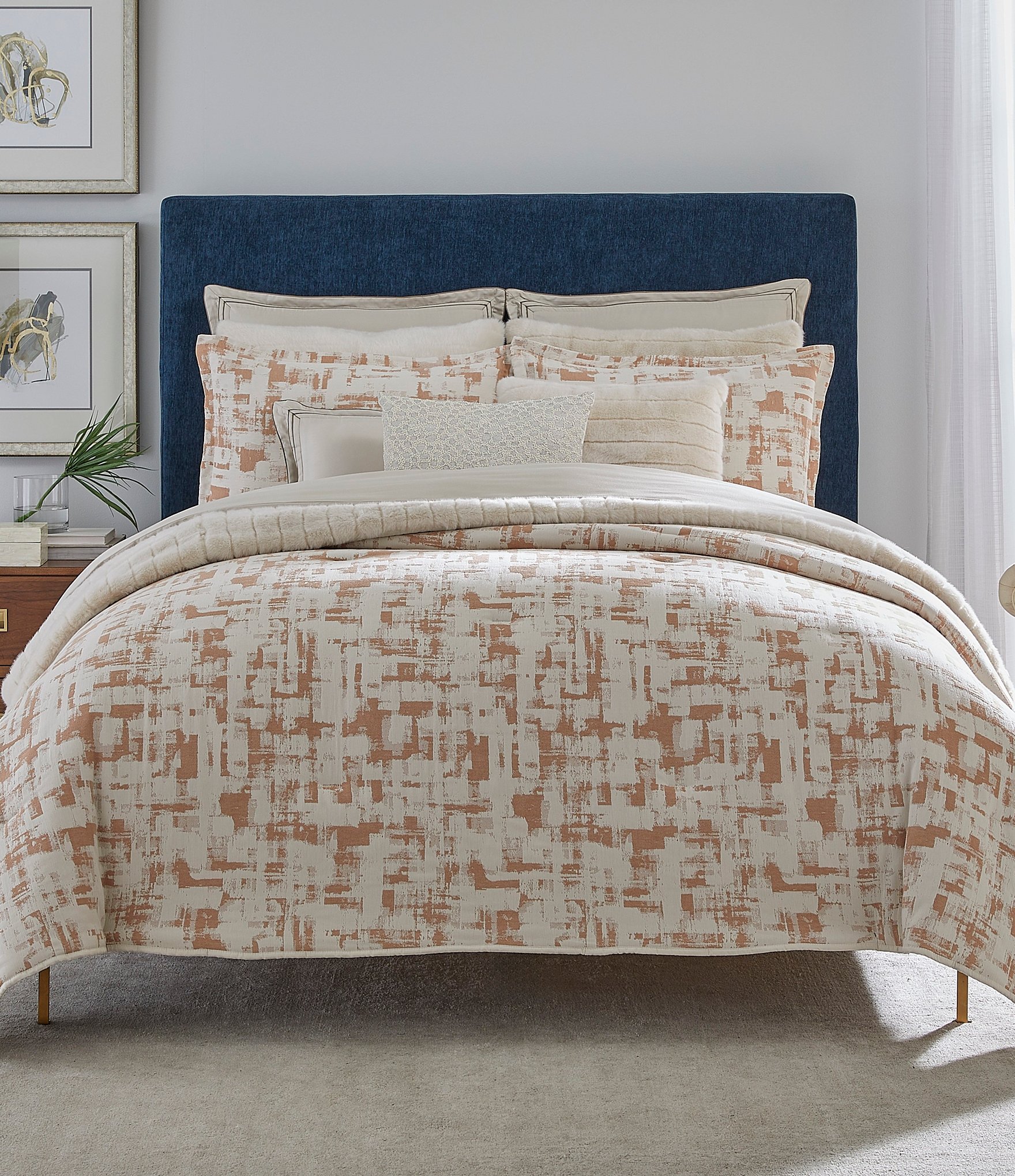 https://dimg.dillards.com/is/image/DillardsZoom/zoom/luxury-hotel-ostella-comforter-mini-set/00000001_zi_85e730ad-487b-4361-9779-1909bcec40e8.jpg