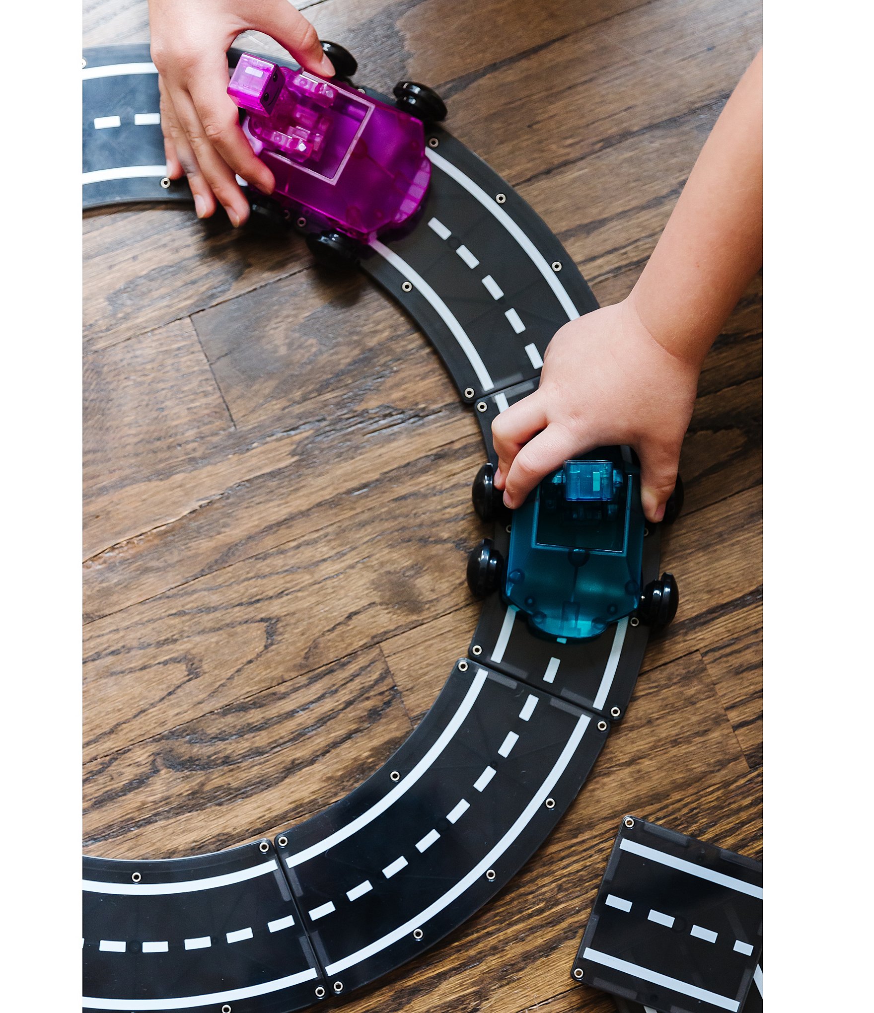 Magna-Tiles® XTRAS Roads 12-Piece Set