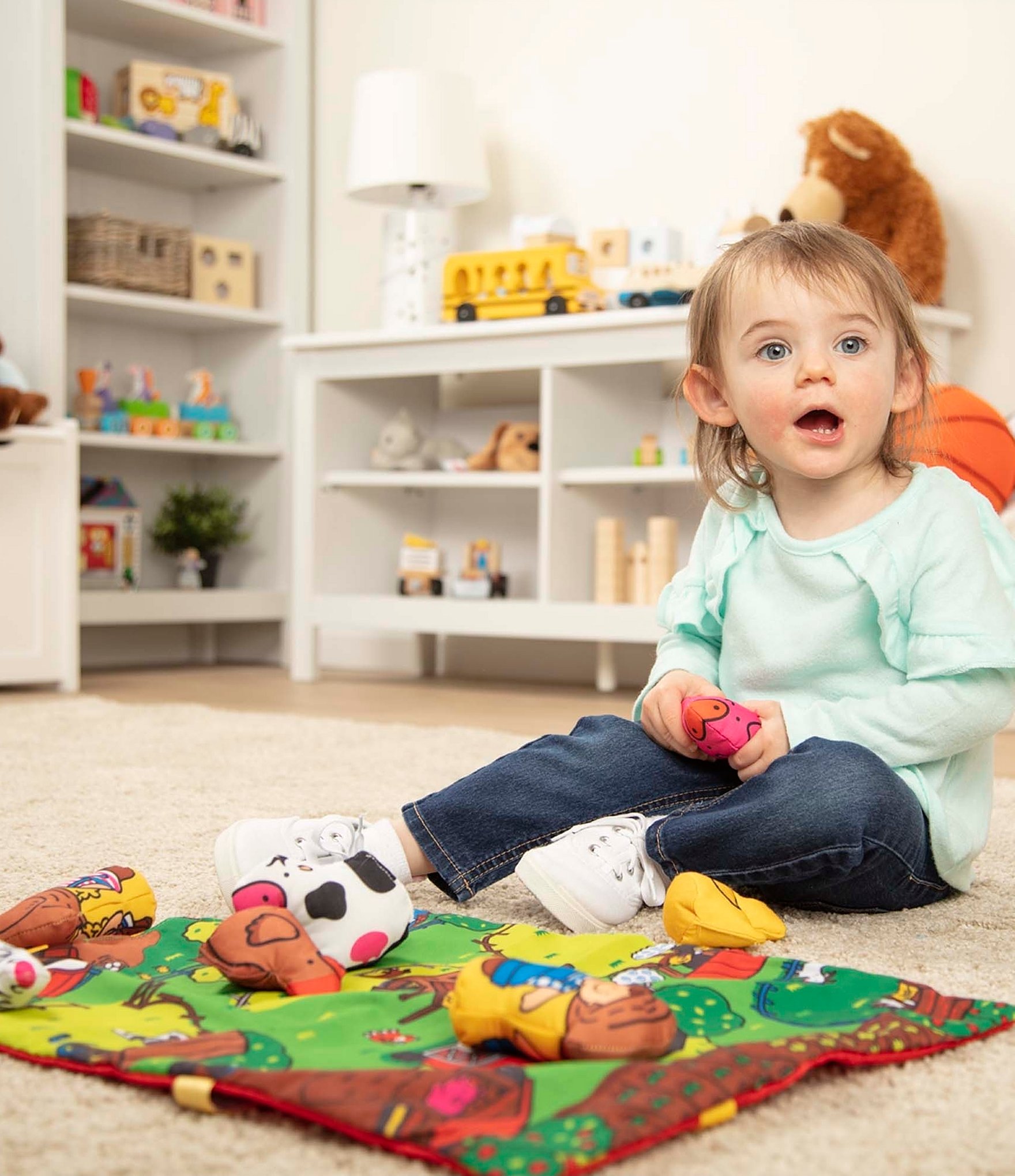 Melissa & Doug Take-Along Farm Play Mat