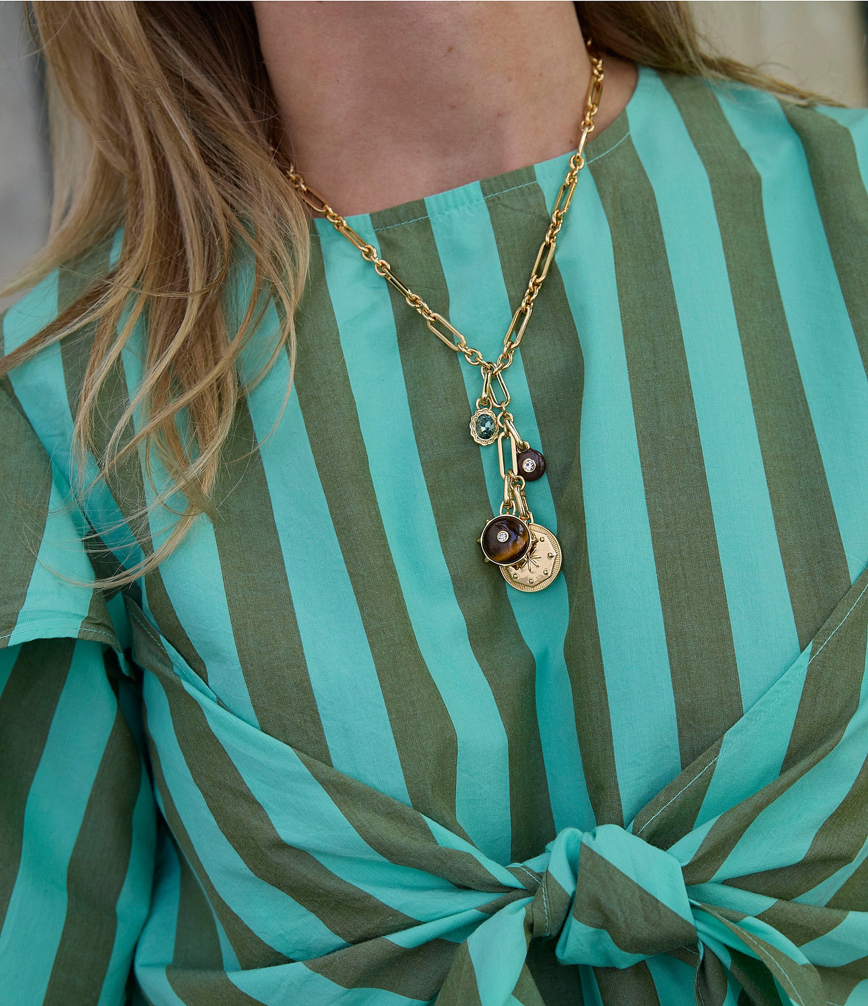 Mignonne Gavigan Onda Short Pendant Necklace