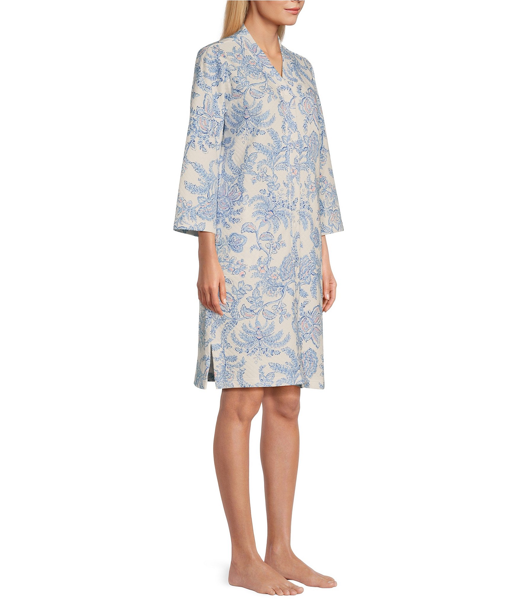 Miss Elaine Quilt In Knit Floral Print 3/4 Sleeve V Neck Snap Front Short Robe