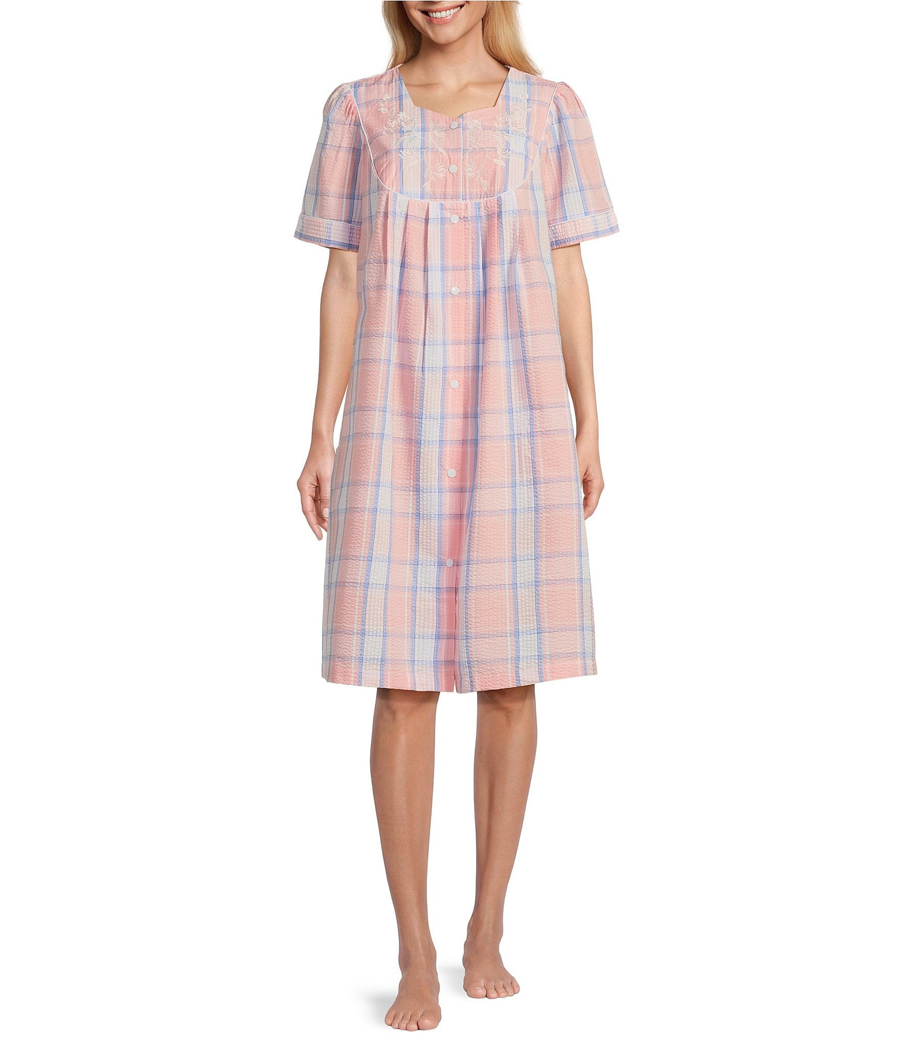 Miss Elaine Seersucker Short Plaid Snap-Front Robe | Dillard's Miss Elaine Seersucker Short Plaid Snap-Front Robe | Dillard's