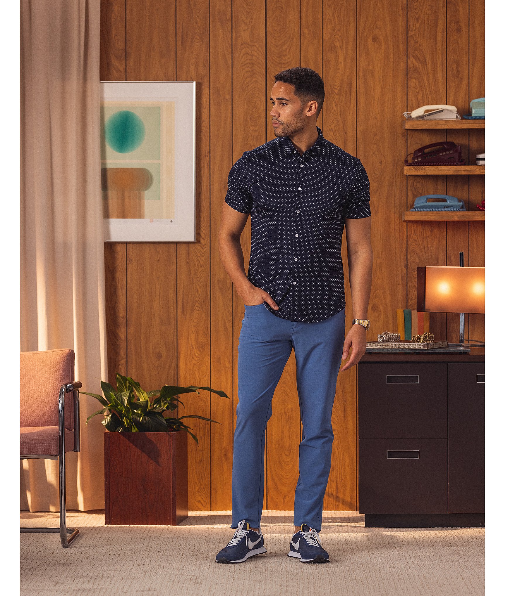 Mizzen+Main Halyard No-Tuck Dot Print Performance Stretch Short-Sleeve Woven Shirt