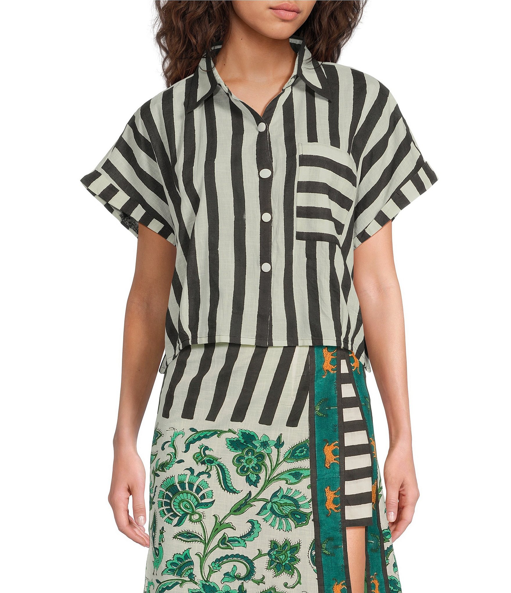 Mo Maya Stripe Print Notch Collar Short Sleeve Button Front Shirt