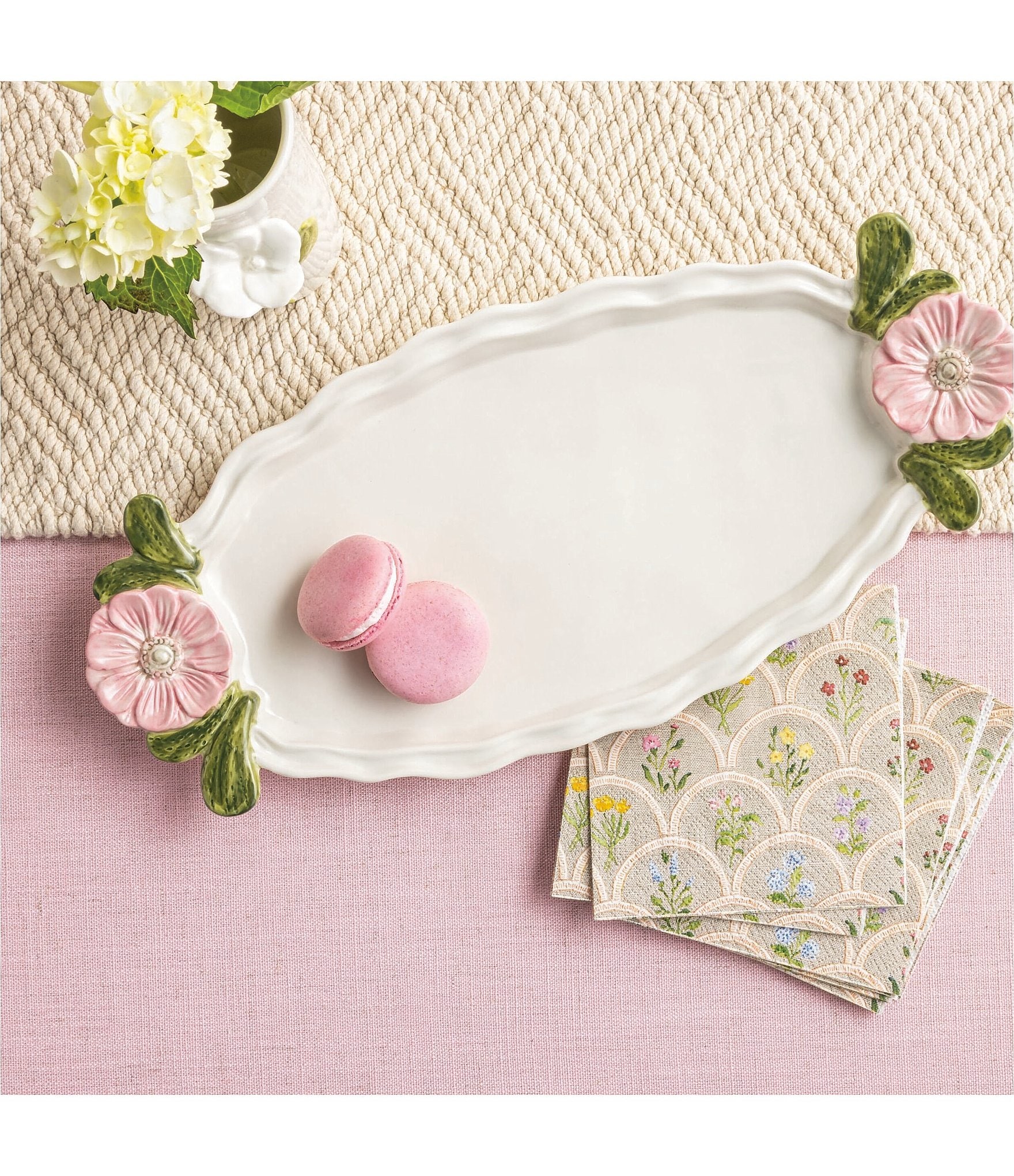 Mud Pie Flower Handle Tray & Napkin Hostess Set