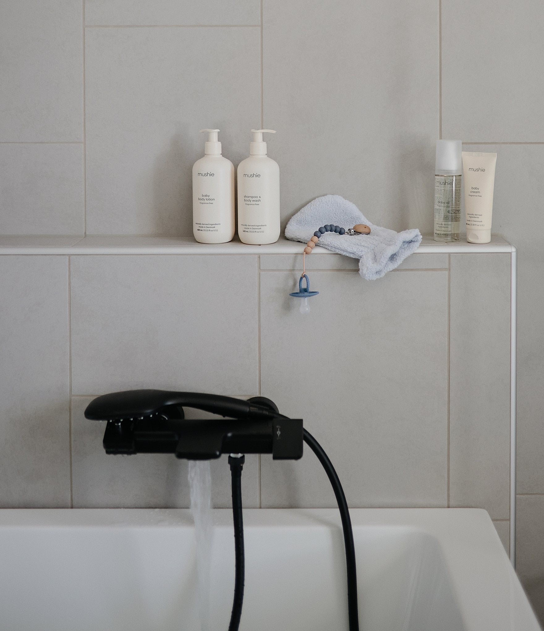 Mushie Frigg Rope Rubber Pacifier