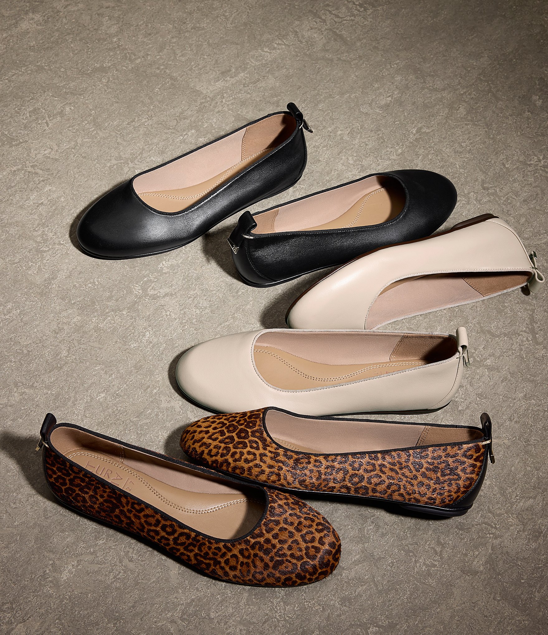 Naturalizer Ava Leather Round Toe Ballet Flats