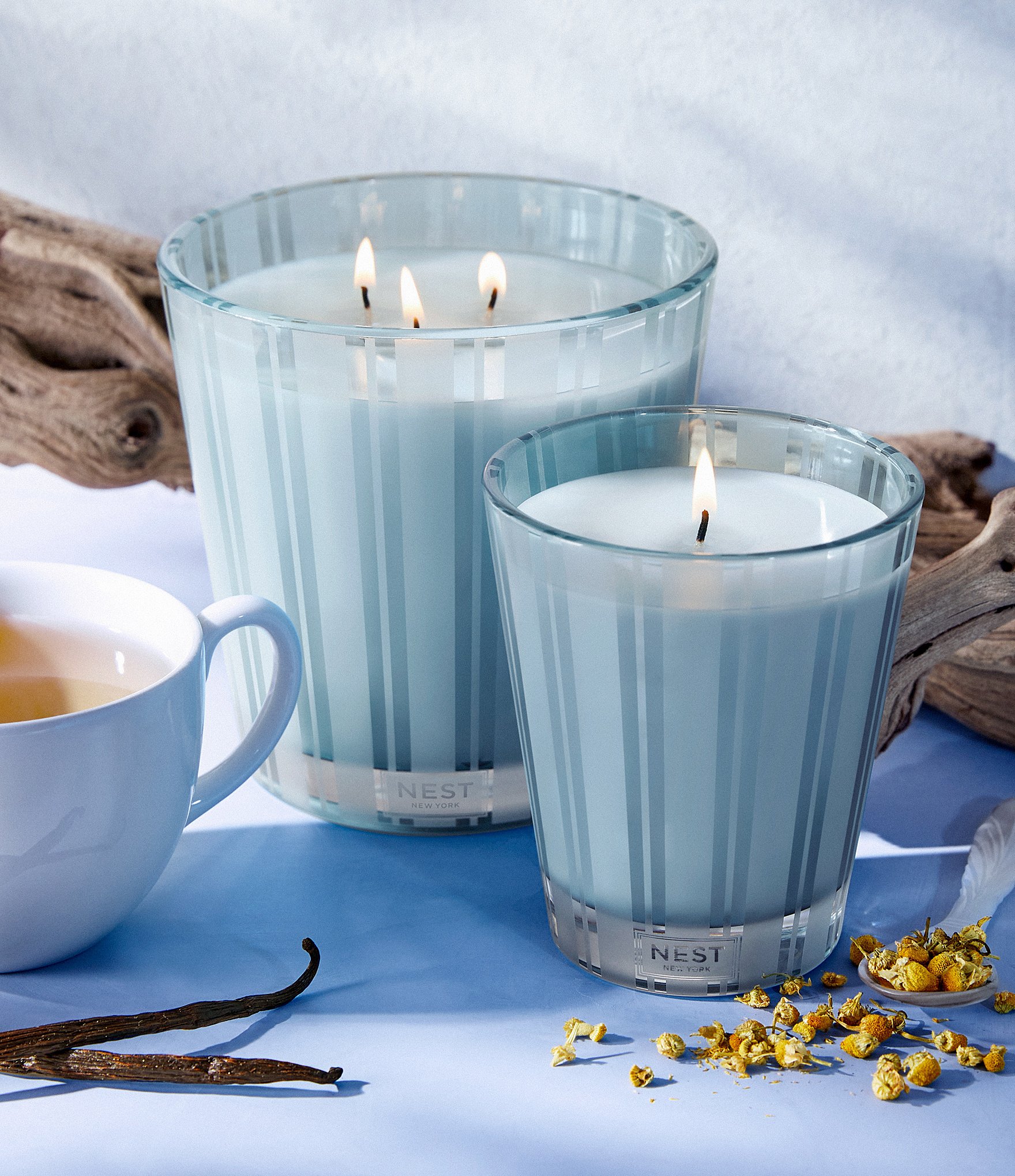 NEST New York Driftwood & Chamomile Classic Candle