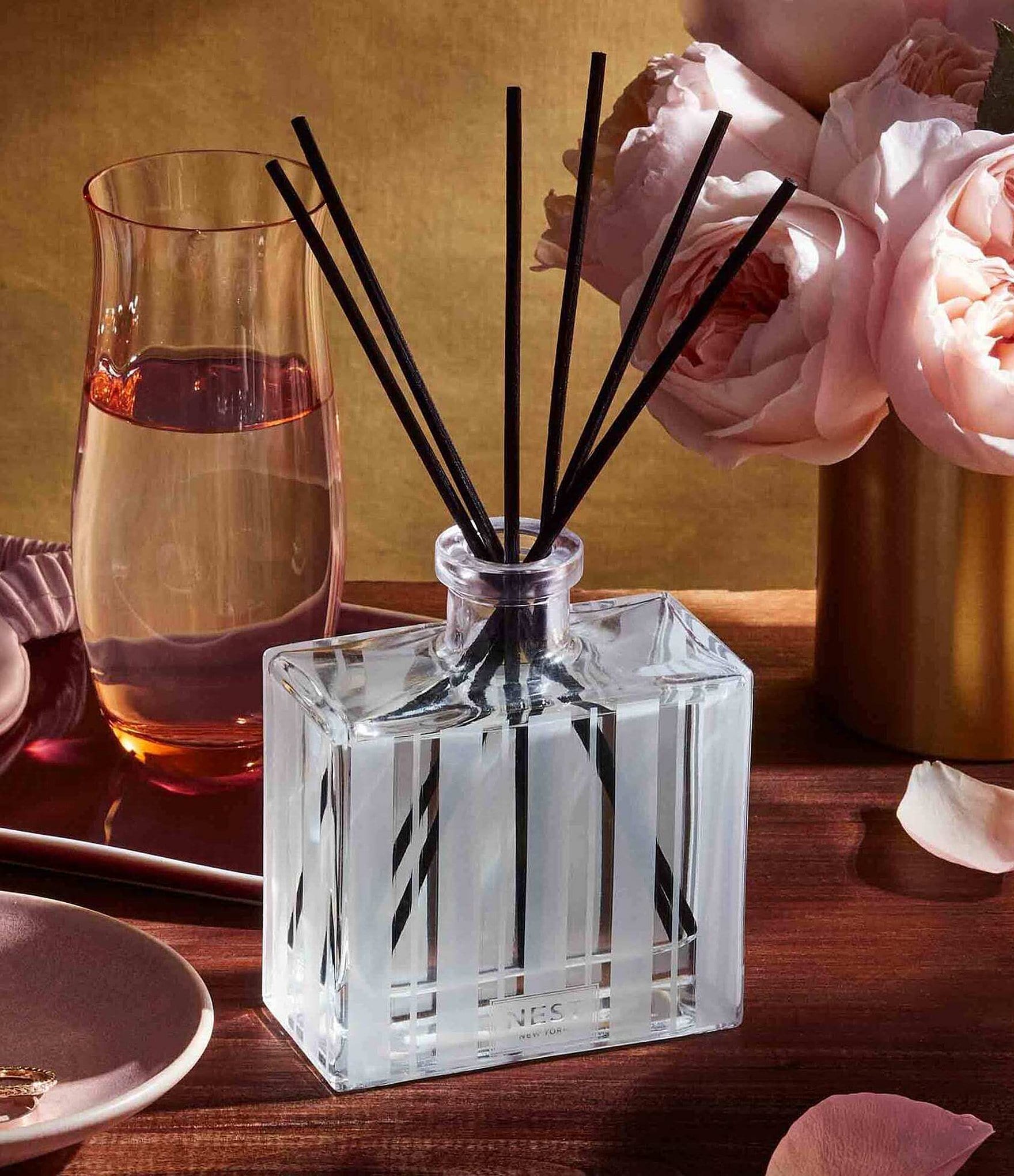 NEST New York Rose Noir & Oud Reed Diffuser