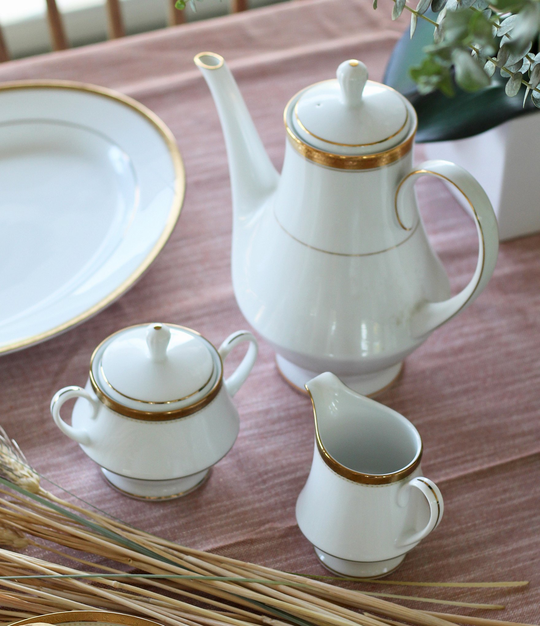 Noritake Charlotta Gold Coffee Server