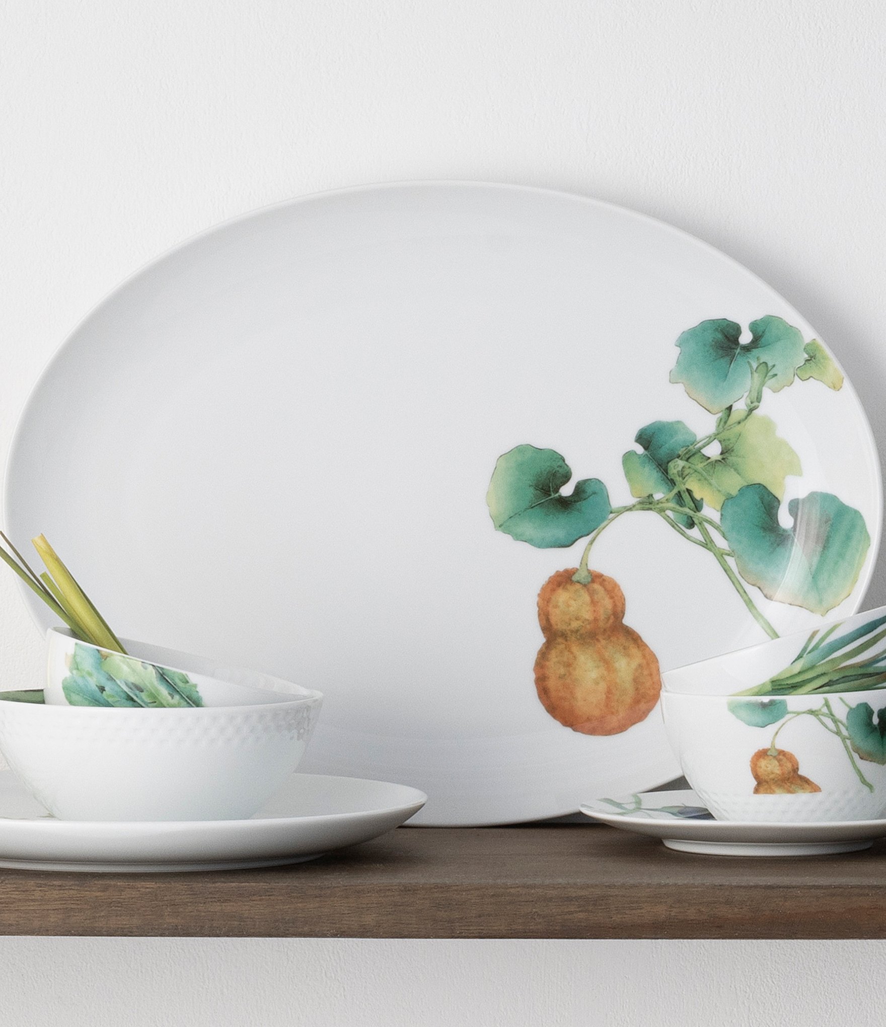 Noritake Kyoka Shunsai Collection Oval Platter