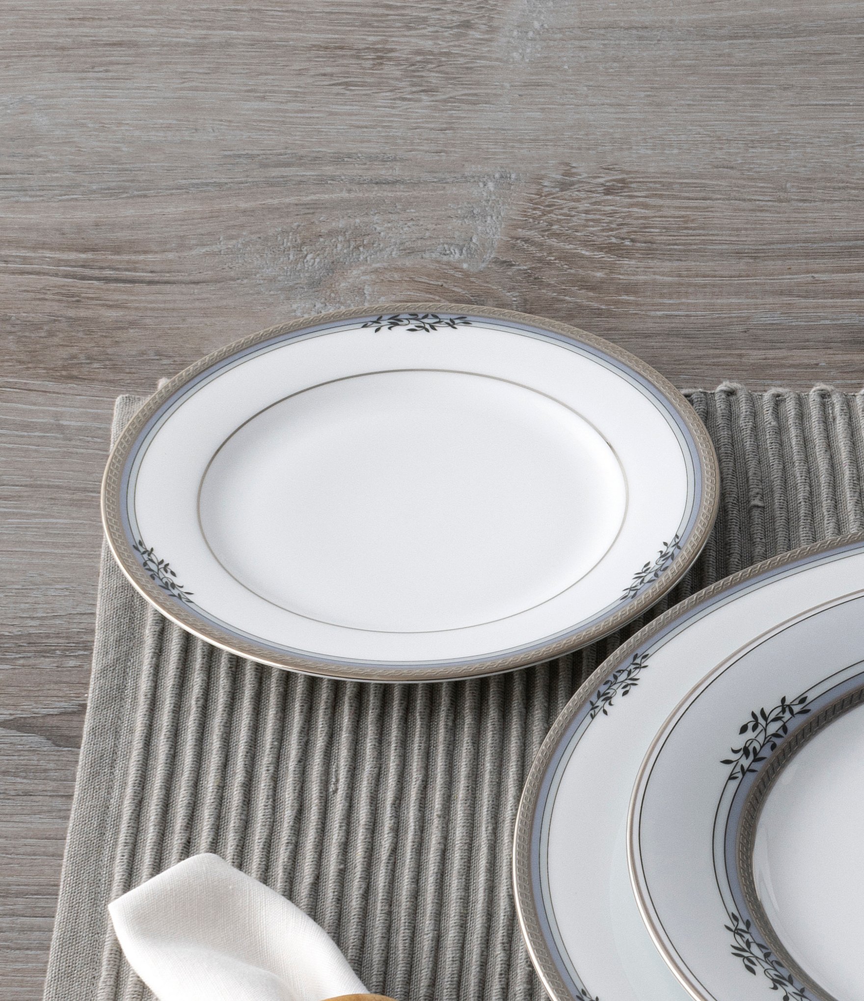 Noritake Laurelvale Collection 5-Piece Place Setting