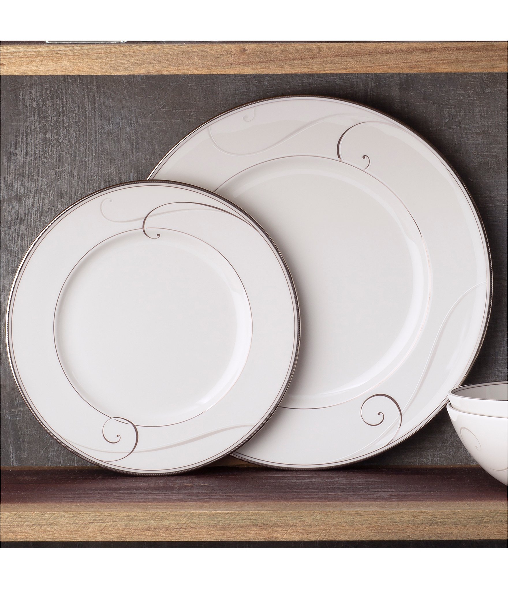 Noritake Platinum Wave Collection -Piece Place Setting