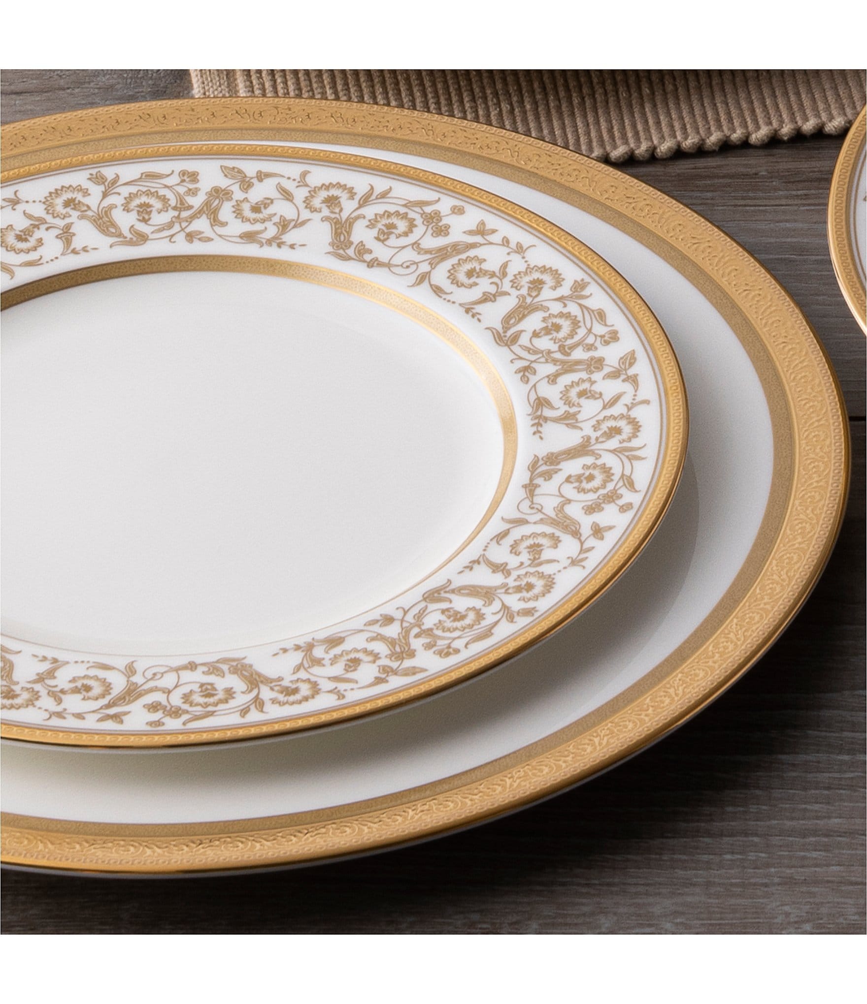 Noritake Summit Gold Collection 5-Piece Place Setting