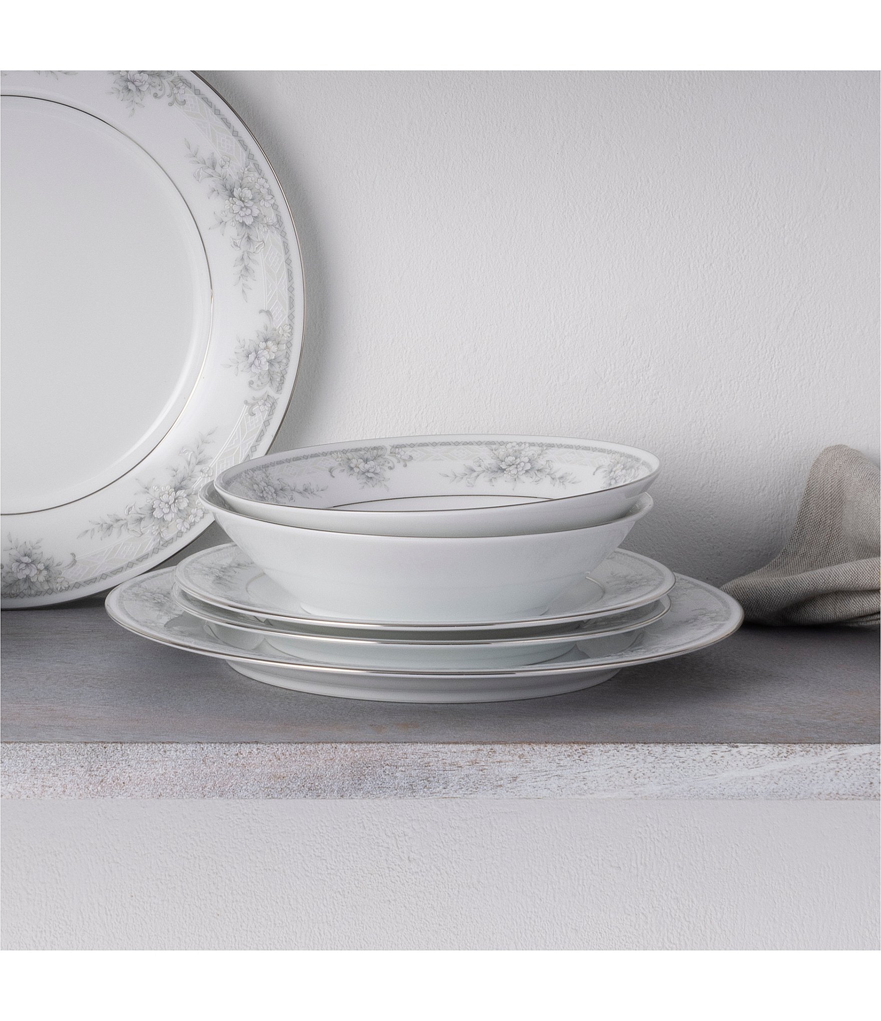 Noritake Sweet Leilani Collection 12-Piece Set, Service For 4