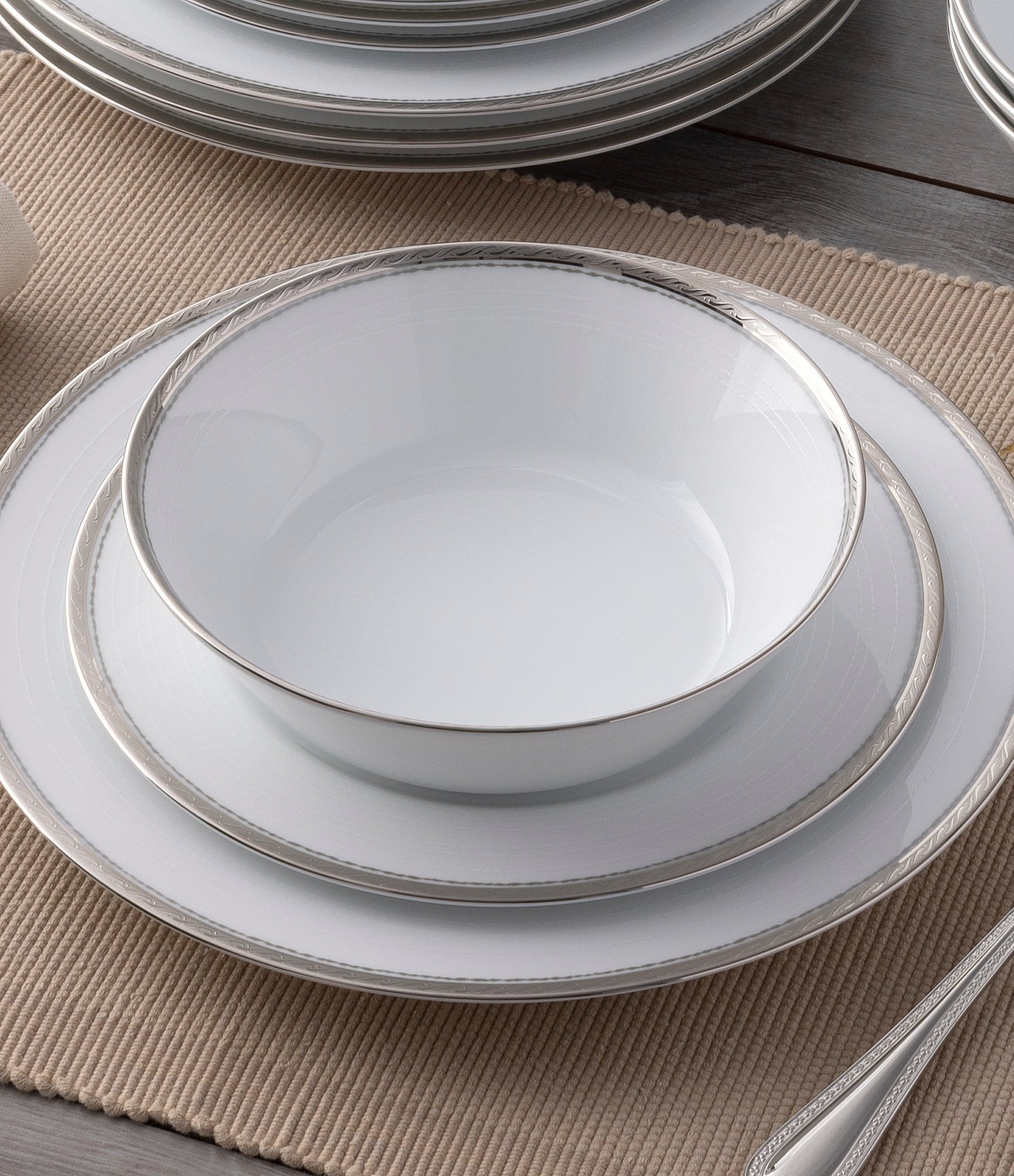 Noritake Whiteridge Platinum Collection 12-Piece Set, Service For 4