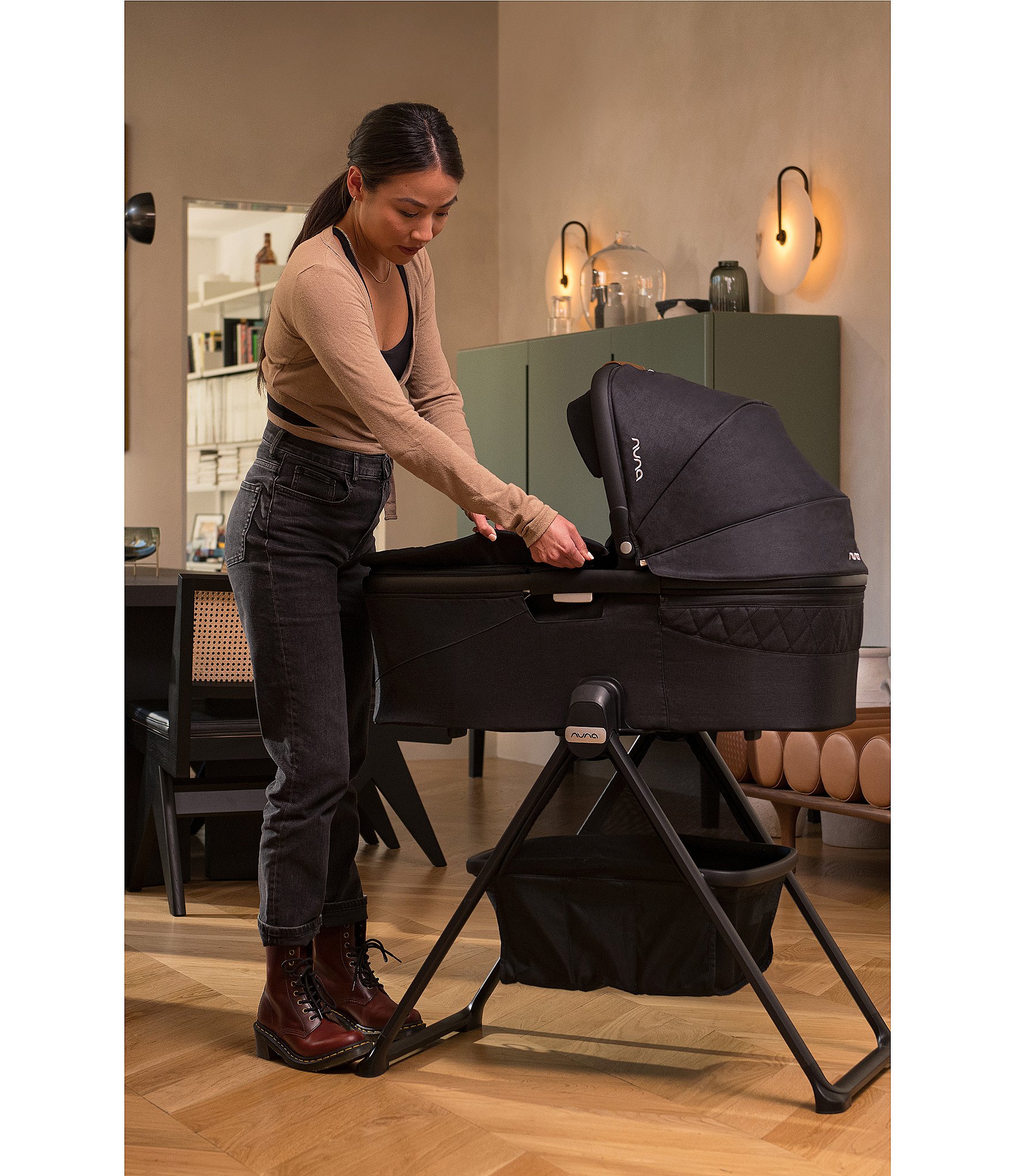 Nuna Demi™ Grow Bassinet + Stand