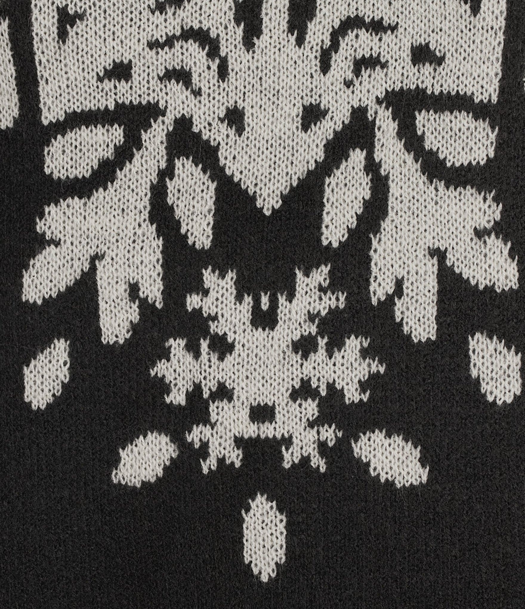Nurture Snow Flake Pattern Long Sleeve Crew Neck Sweater