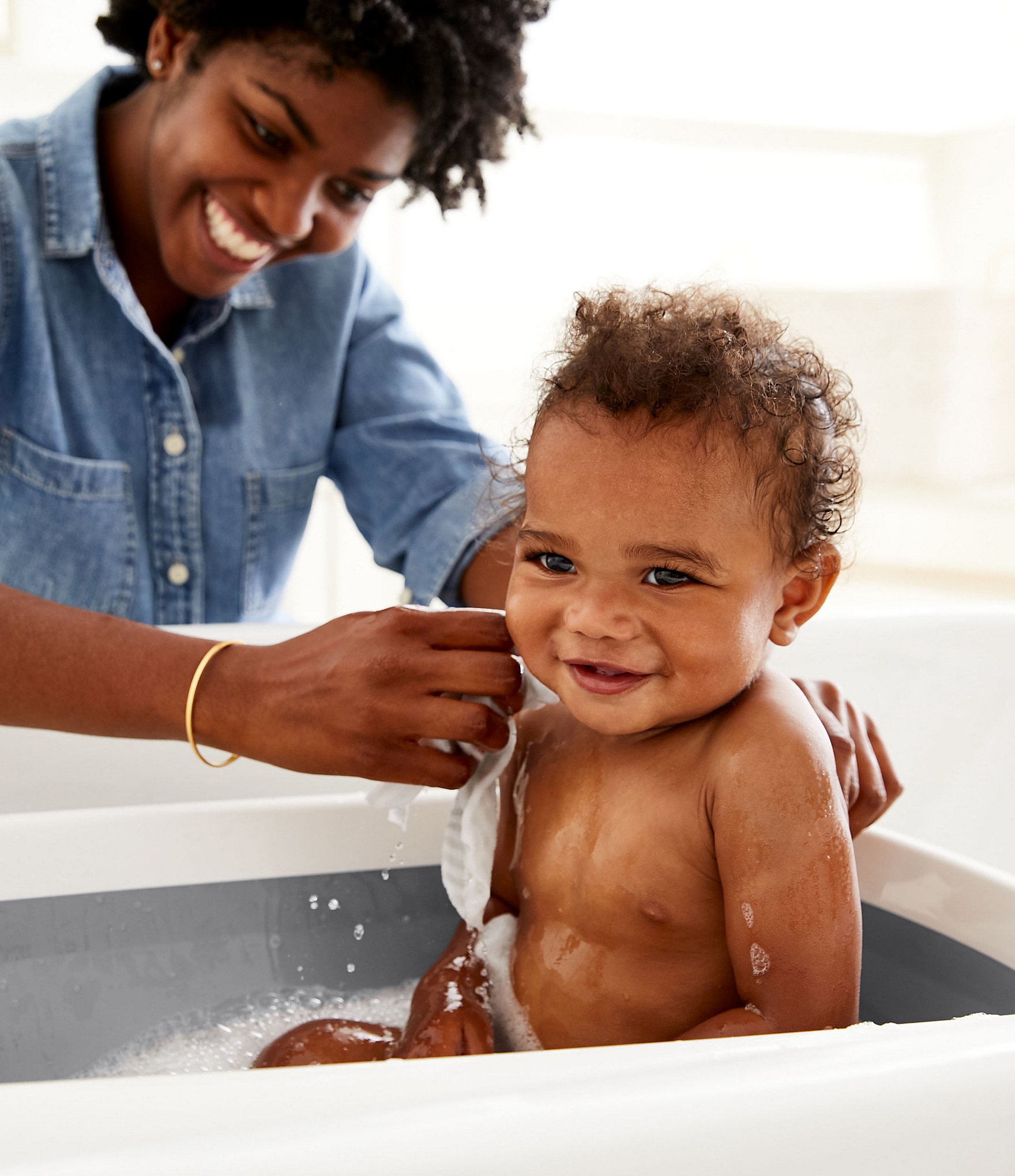 OXO Tot Splash And Store Bath Tub