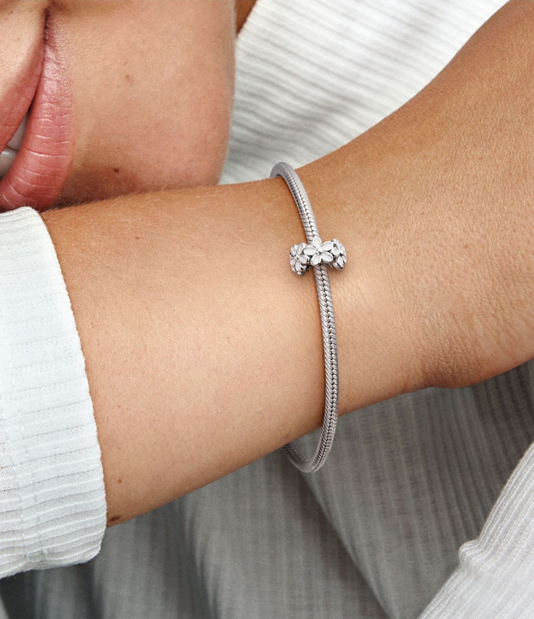Pandora White Daisy Spacer Charm