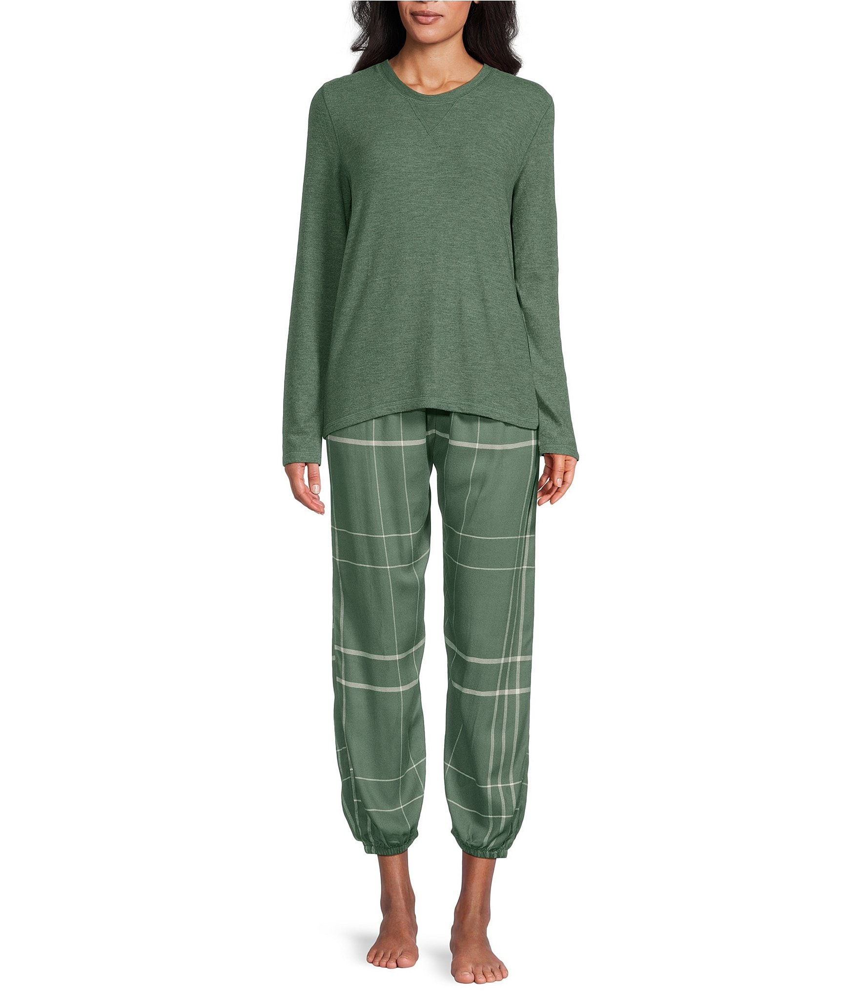 https://dimg.dillards.com/is/image/DillardsZoom/zoom/papinelle-feather-soft-long-sleeve-top--comfy-plaid-pocketed-jogger-pajama-set/00000000_zi_76745adc-13ad-480d-93be-78f54a81971a.jpg