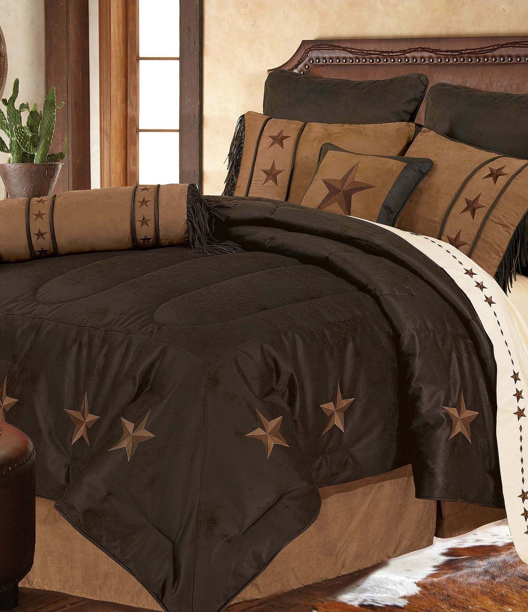 HiEnd Accents x Paseo Road Laredo Comforter & Sham Bonus Set