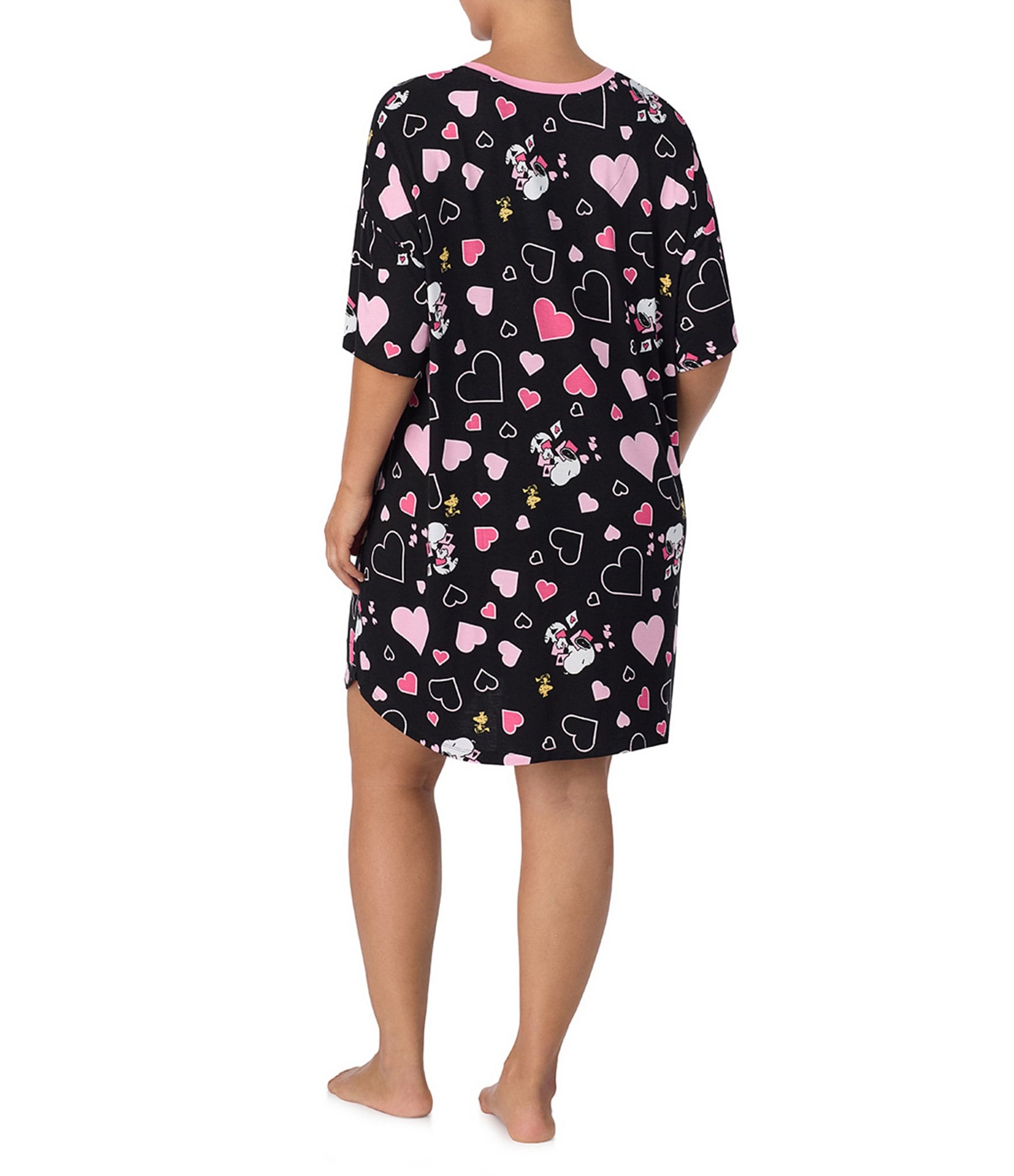 Peanuts Plus Size Snoopy Heart Print Short Sleeve Round Neck Sleepshirt