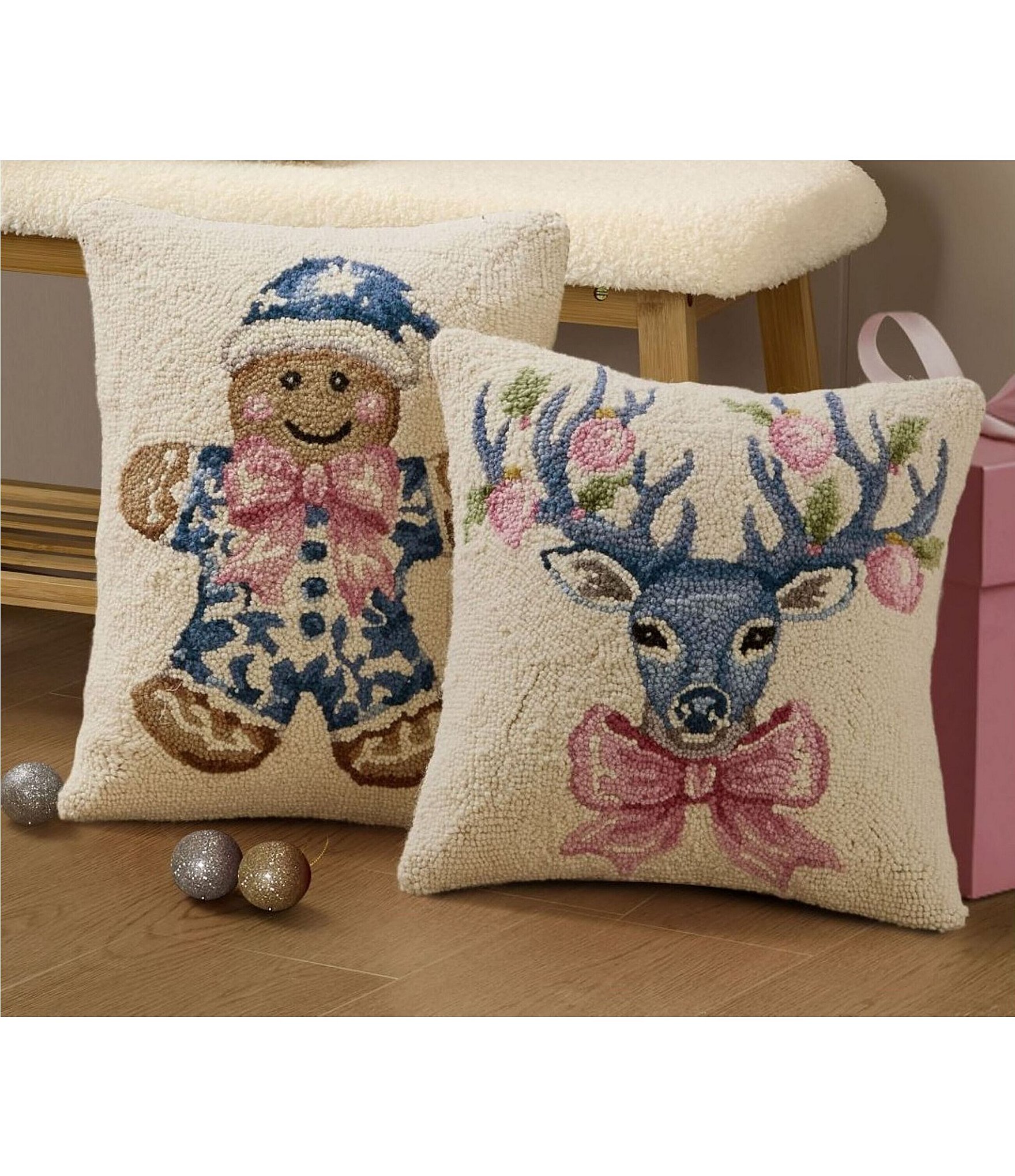Peking Handicraft Holiday Collection Blue Chinoiserie Gingerbread Wool Hook Pillow