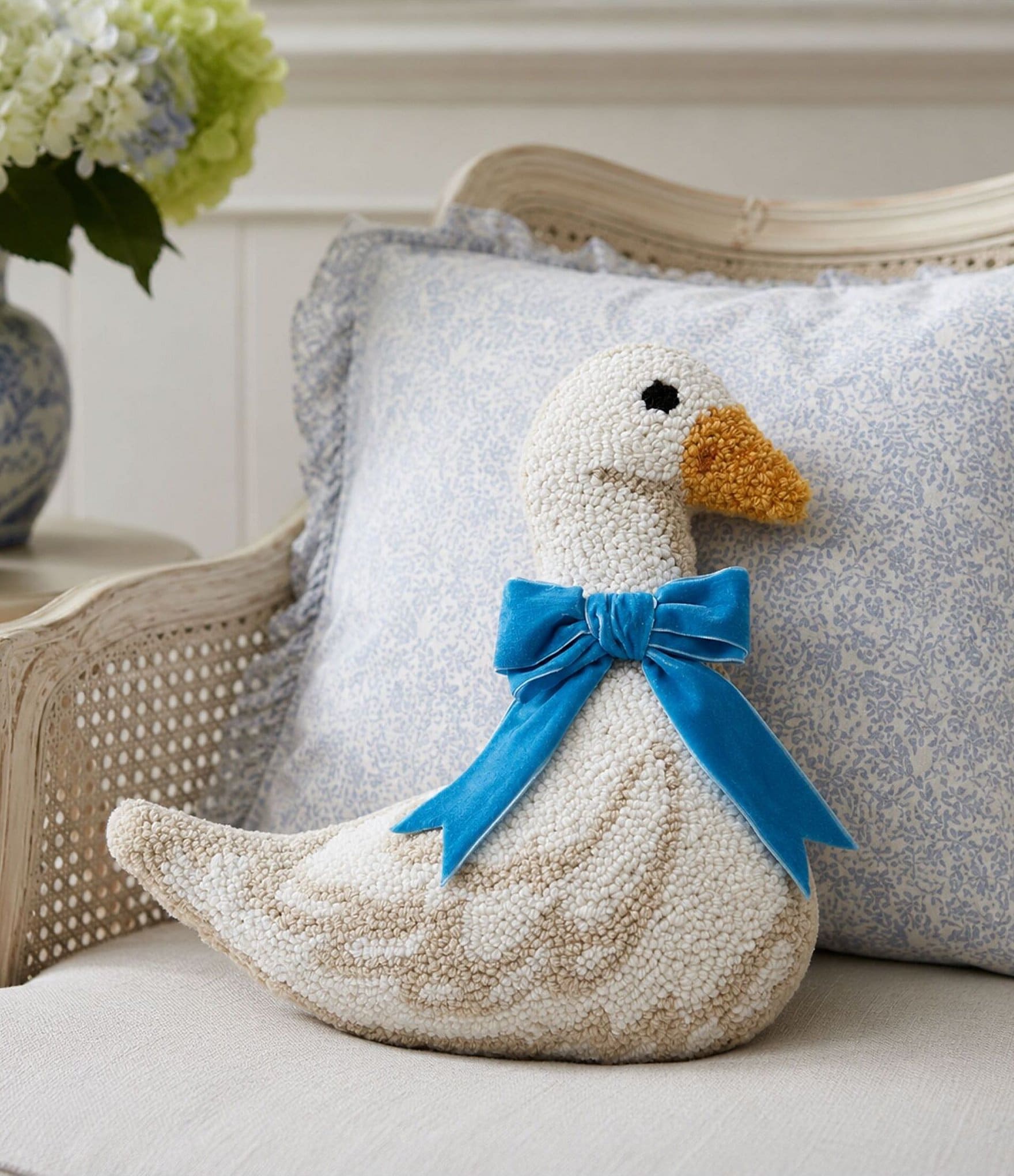 Peking Handicraft Shaped Goose Wool Hook Pillow