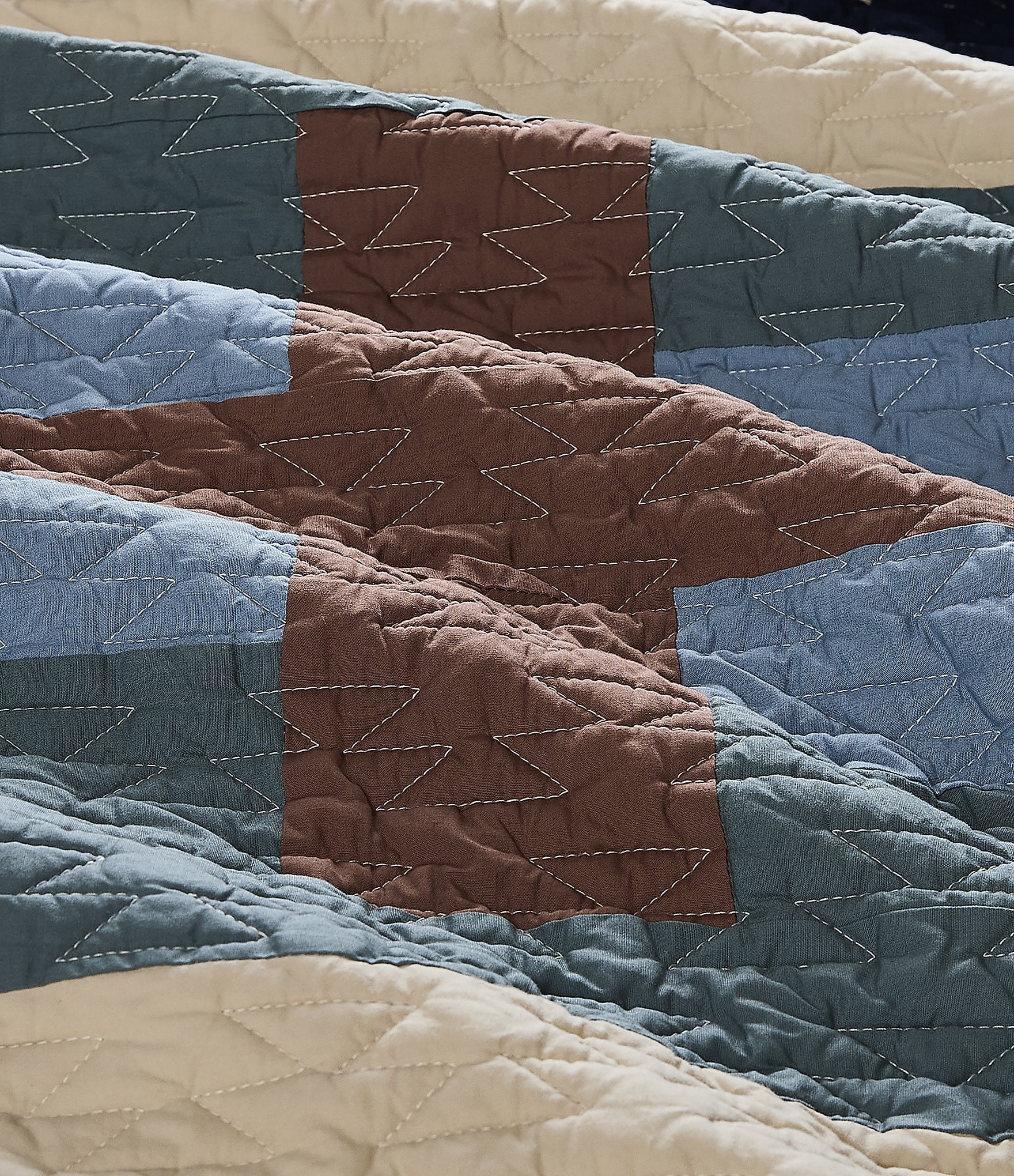 Pendleton Shiprock Collection by Pendleton Southwestern Inspired Geometric Pattern Quilt Mini Set
