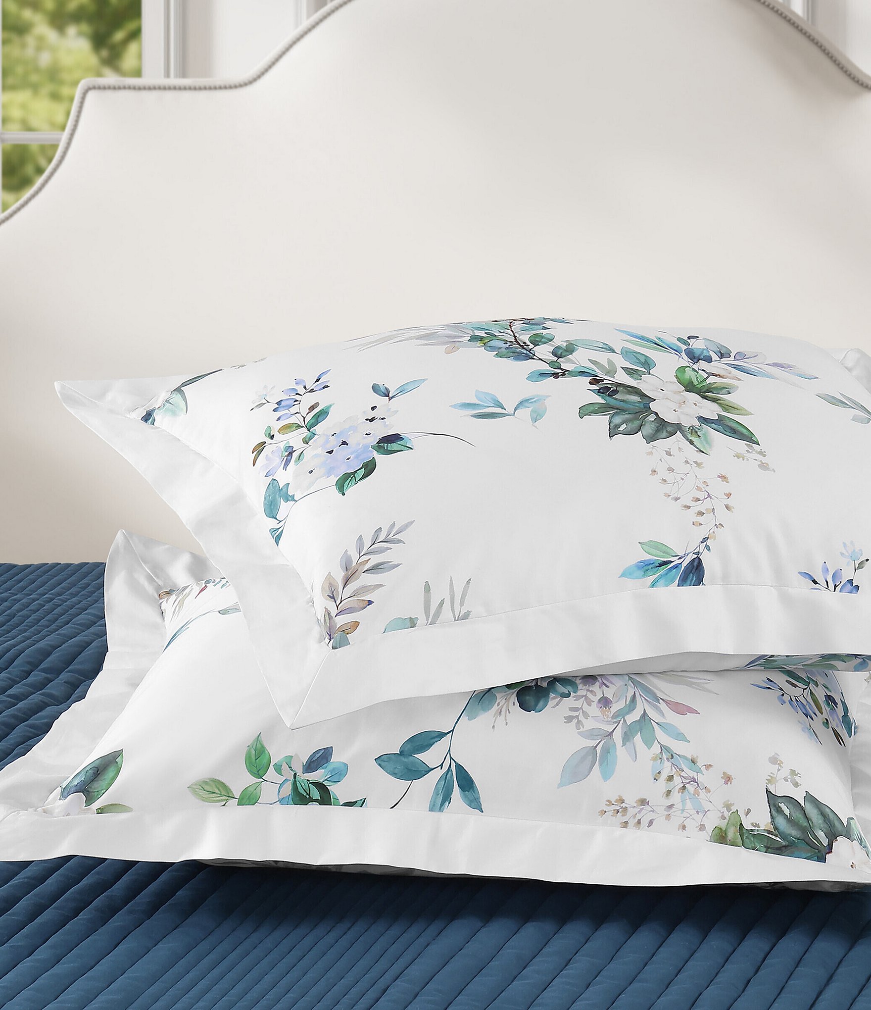 Piper & Wright Meadow Floral Print Comforter Mini Set