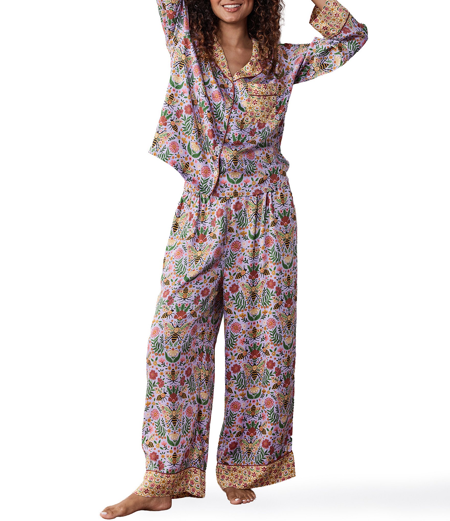 Printfresh Bee Tapestry Print Long Sleeve Notch Collar Eco Satin Long Pajama Set