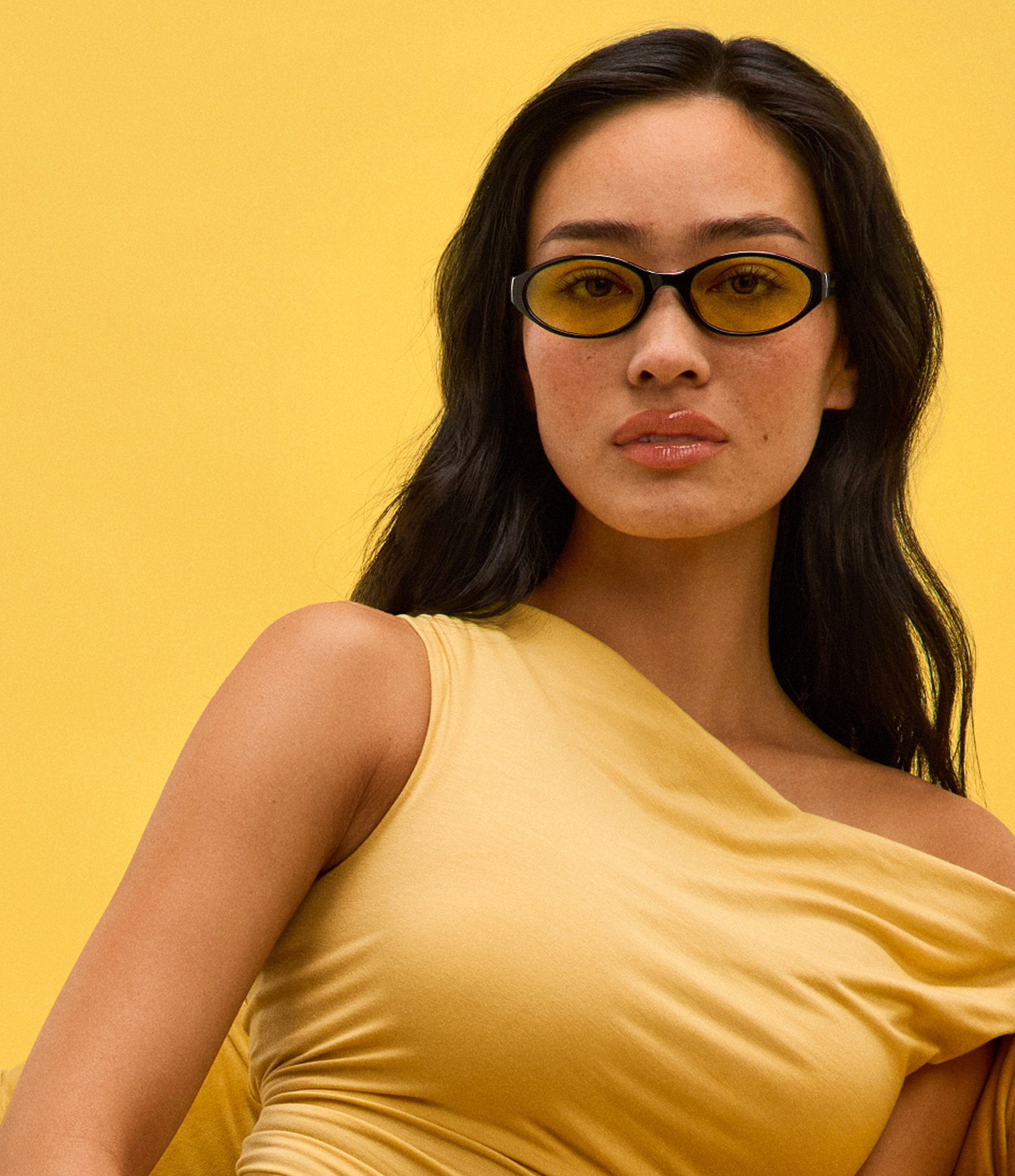 QUAY Unisex Aura Points 35mm Retro Round Sunglasses