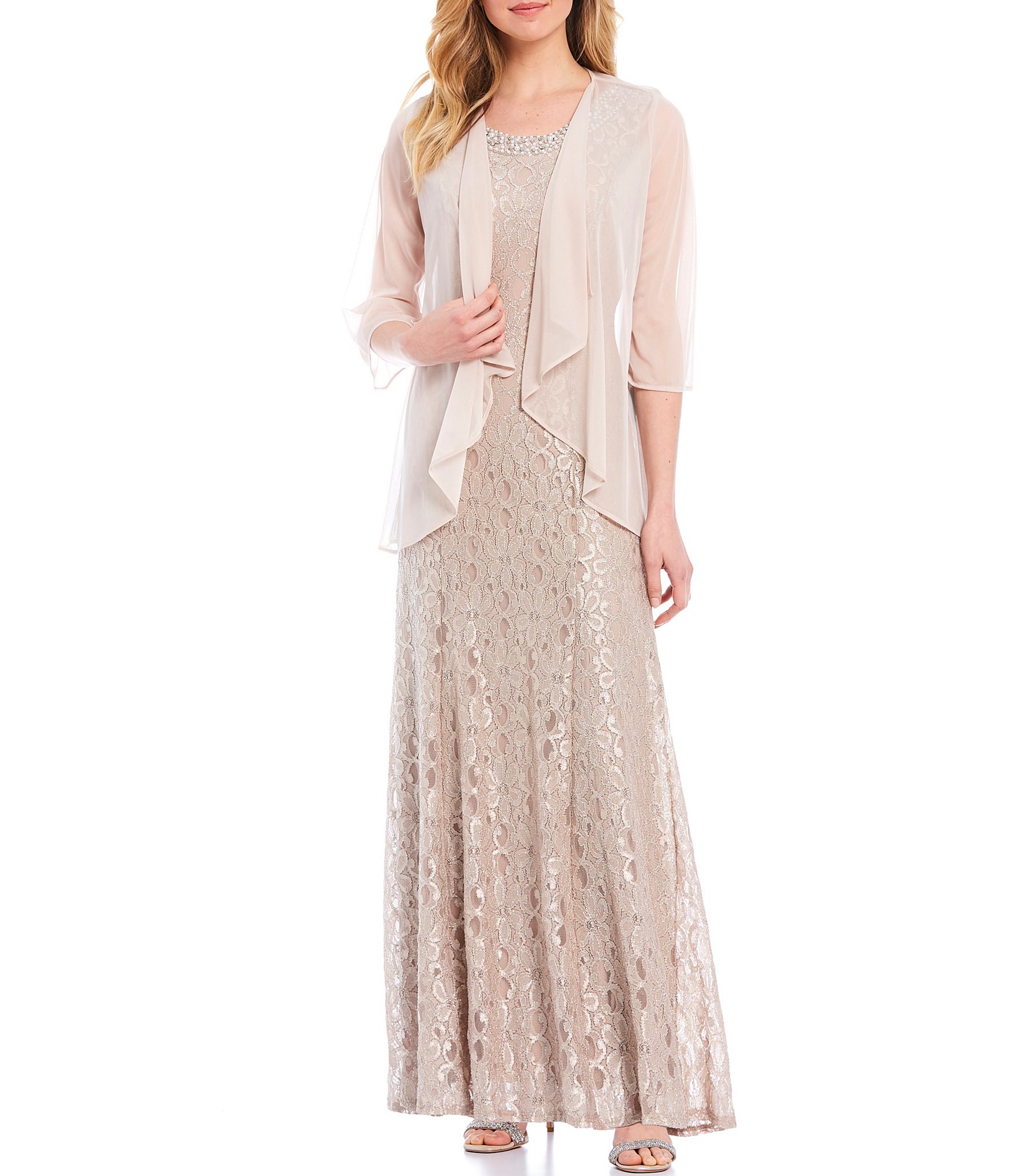 Champagne Lace Motherof The Bride Dresses Elegant V Neck Full Sleeve Gown  For Wedding, Formal Evening, God Mom Celebrity Wear From Verycute, $62.06