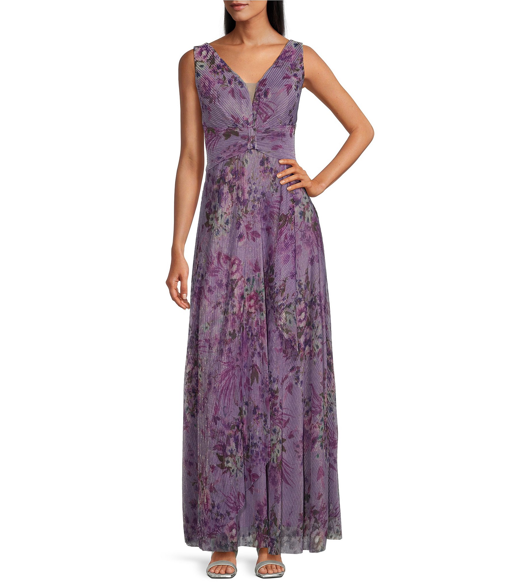 R & M Richards Petite Size Sleeveless Floral Tulle V-Neck R & M Richards Petite Size Sleeveless Floral Tulle V-Neck